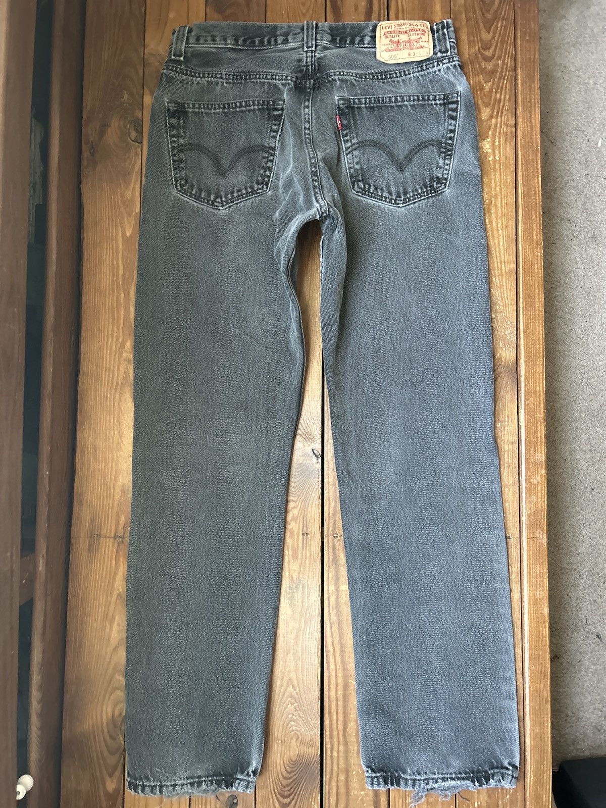 Levi's × Vintage Vintage Levi’s Faded Distressed Black 505 Grunge Jeans Size US 32 / EU 48 - 3 Thumbnail