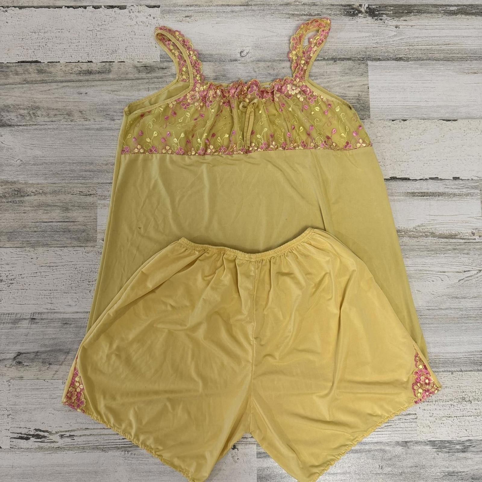 Other Yellow floral Coquette Pajama Set Small Size ONE SIZE - 1 Thumbnail