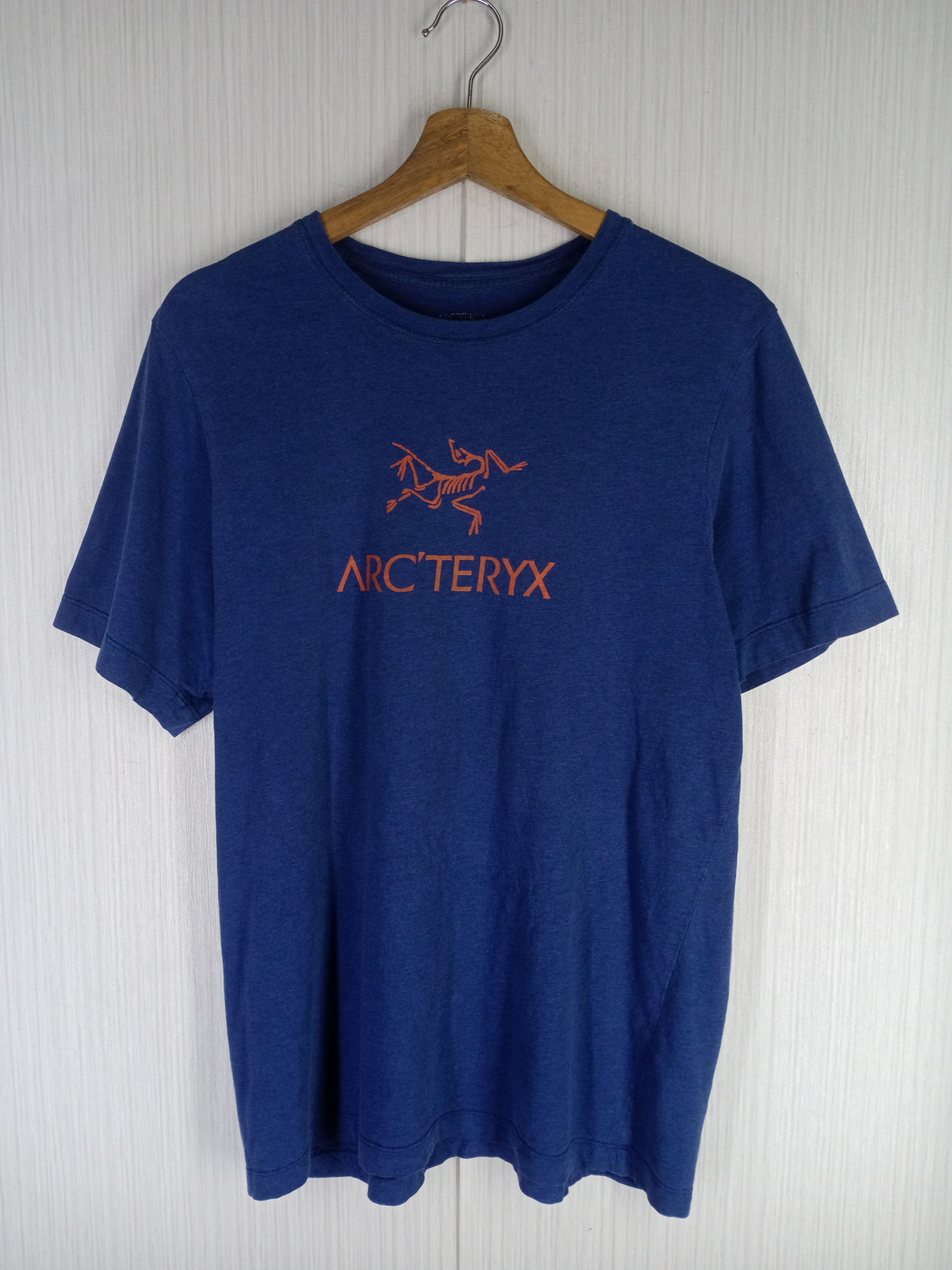 Arc'teryx Rare Arc'Teryx Big Logo Tshirt Size US M / EU 48-50 / 2 - 2 Thumbnail