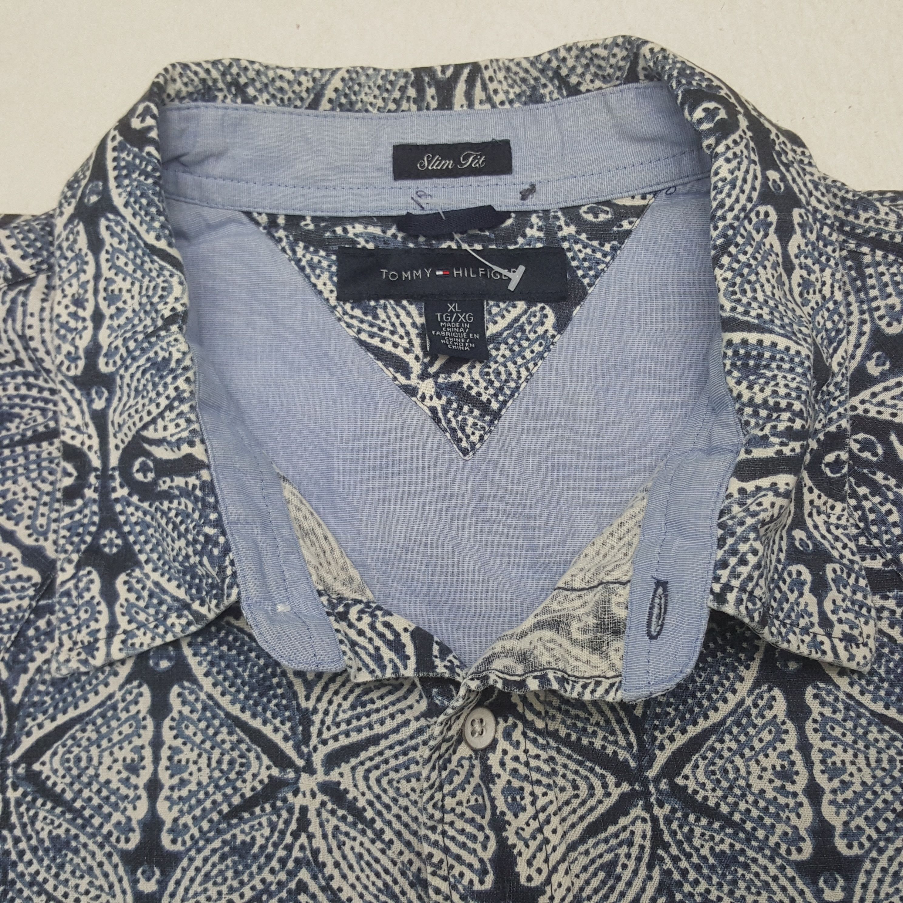 Tommy Hilfiger Vintage Tommy Hilfiger Button Up Shirt Size US XL / EU 56 / 4 - 4 Thumbnail