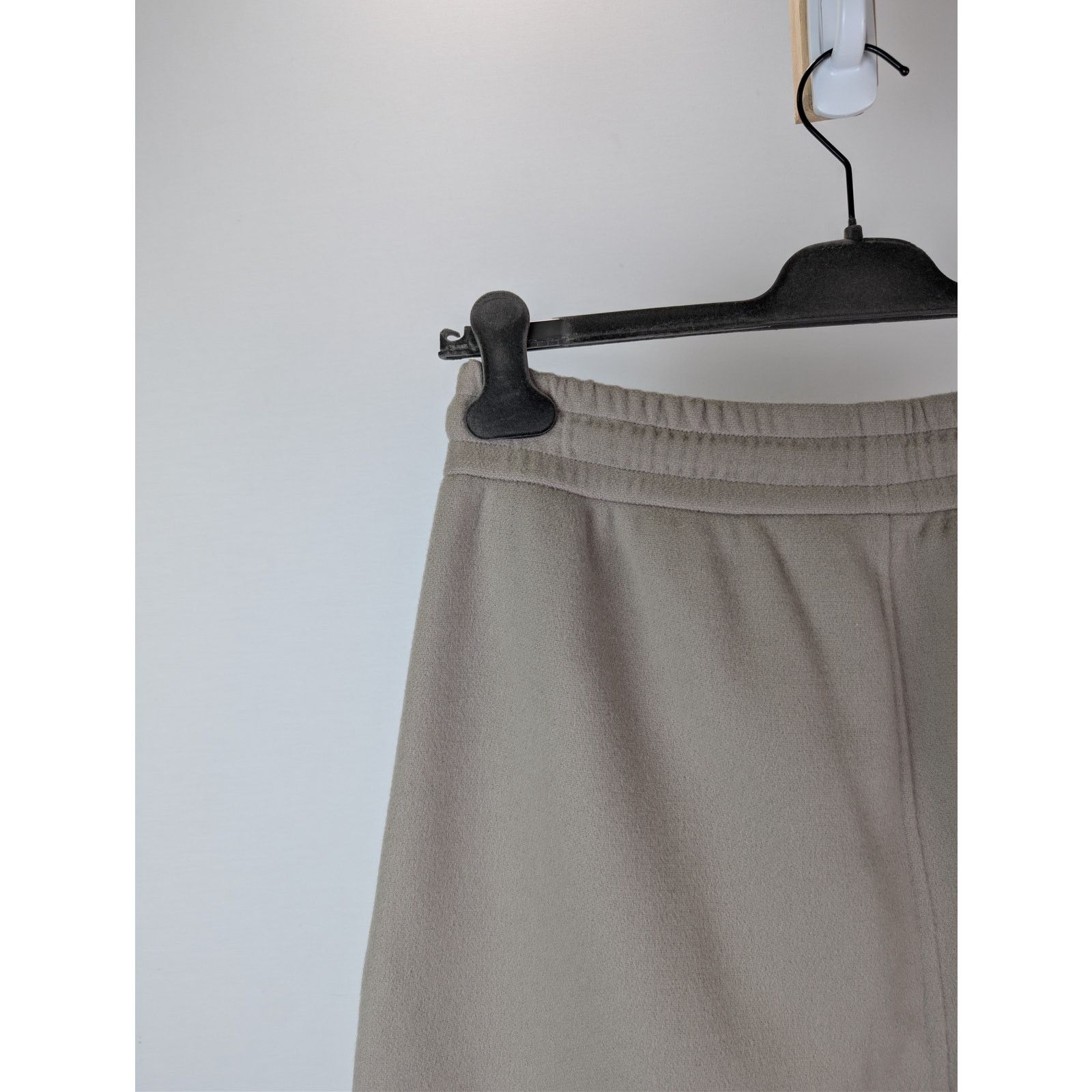 Fear of God o1rshd1 Eternal Fleece Relaxed Sweatpants in Dusty Beige Size US 32 / EU 48 - 14 Thumbnail