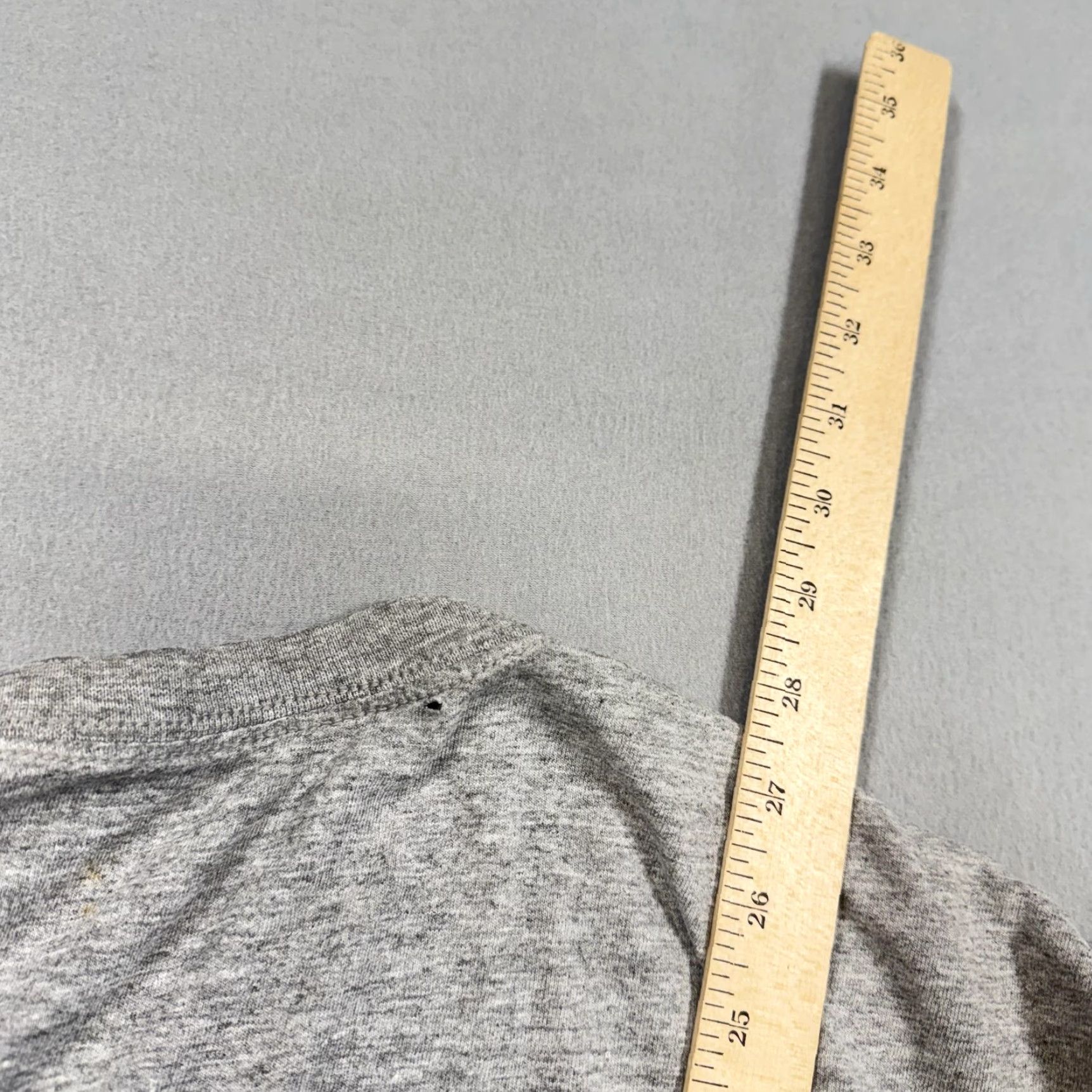 Nike Nike Shirt Mens L Gray Graphic Tee Swoosh Logo Athletic Sportswear Size US L / EU 52-54 / 3 - 8 Thumbnail