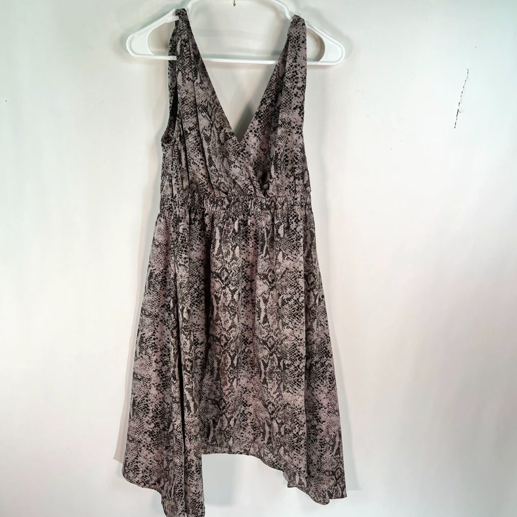 Converse VINTAGE Converse Brown Snake Skin Graphic Chiffon Dress size Medium Size M / US 6-8 / IT 42-44 - 4 Thumbnail