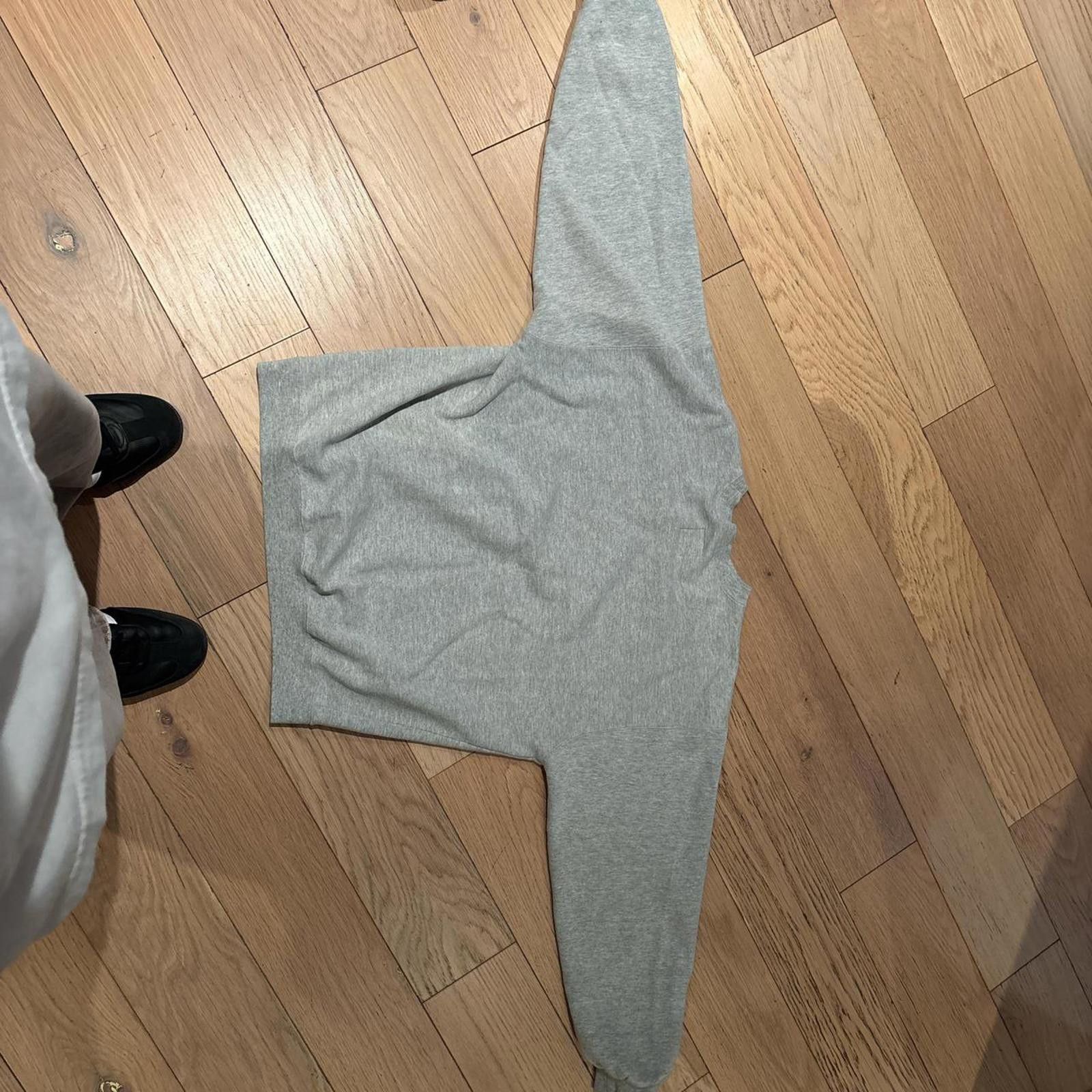 Nike light grey nike crewneck Size US M / EU 48-50 / 2 - 4 Thumbnail