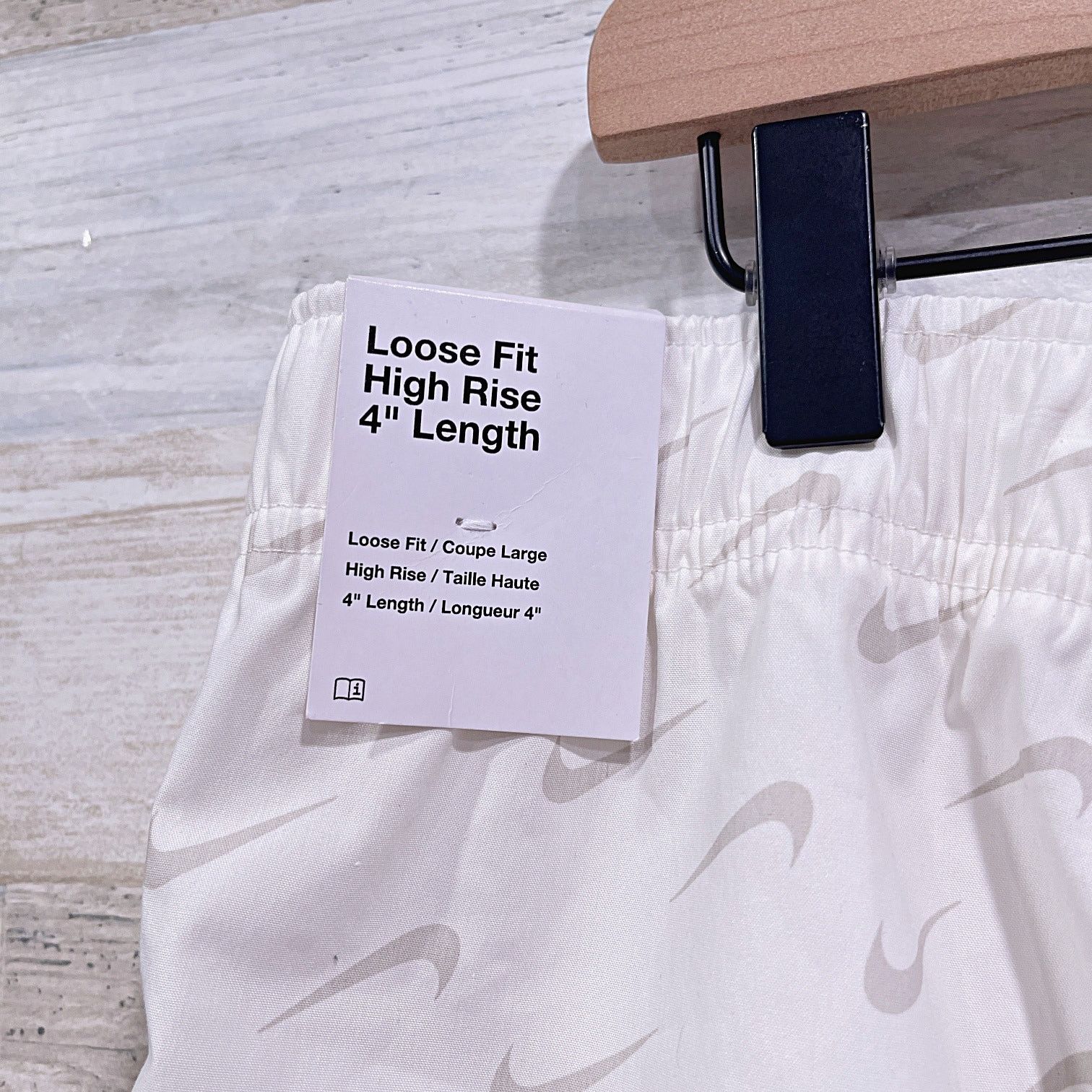 Nike Nike Everyday Modern High-Waisted Logo Short Beige Women XXL Size 40" / US 18 - 4 Thumbnail