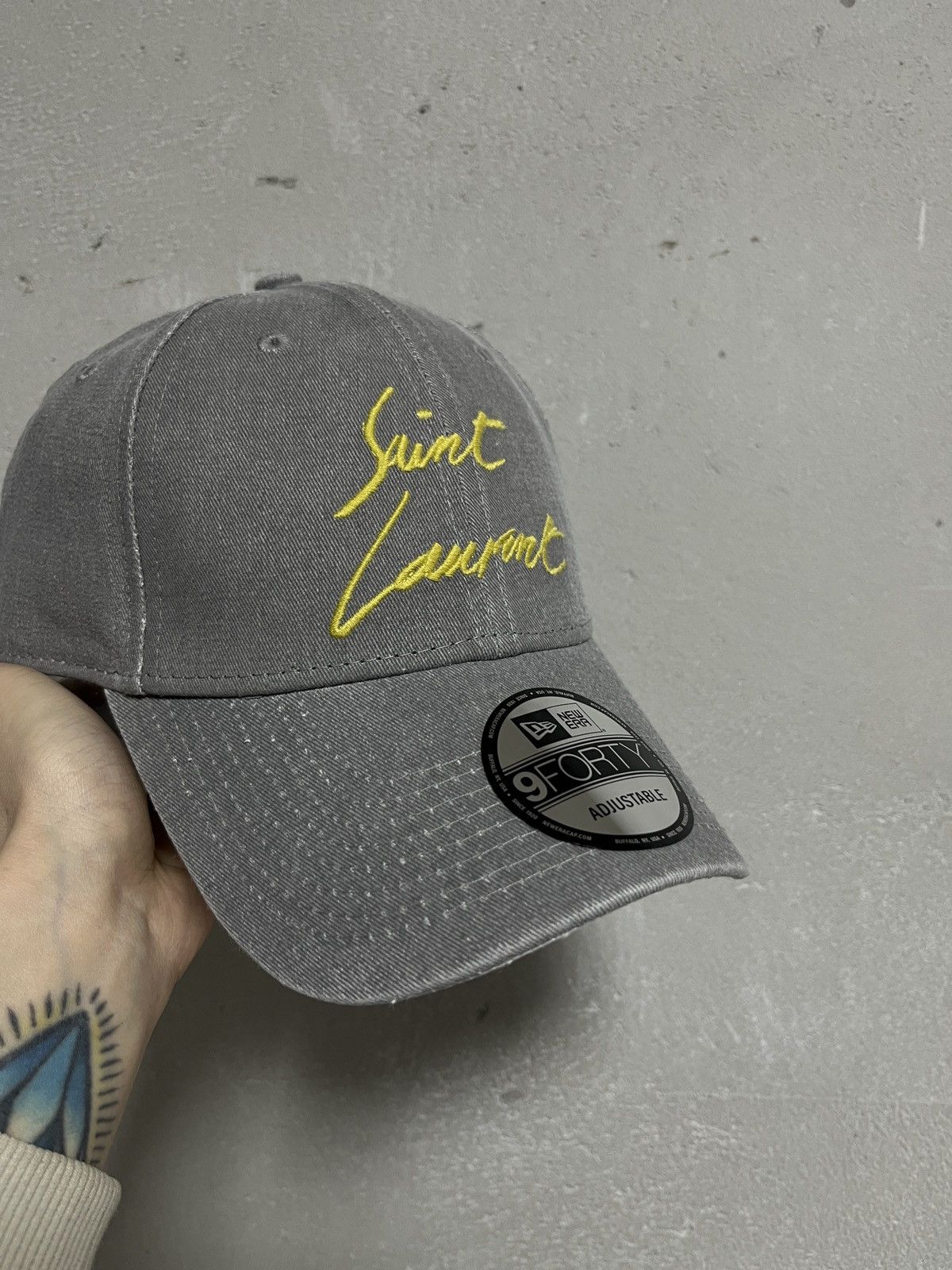 New Era × Saint Laurent Paris Rare Saint Laurent New Era Gray Slrd Exclusive Snapback Hats Size ONE SIZE - 3 Thumbnail