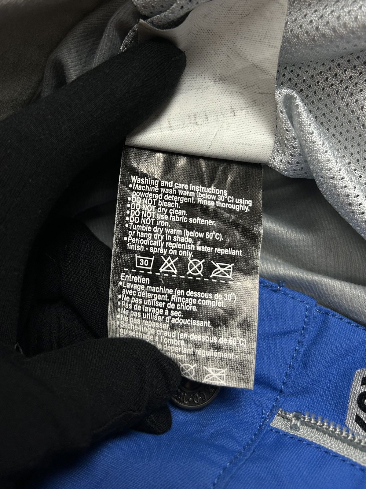 686 × Levi's Vintage Levis x 686 511 Skinny Ski Pants Size M RARE Size US 32 / EU 48 - 12 Thumbnail