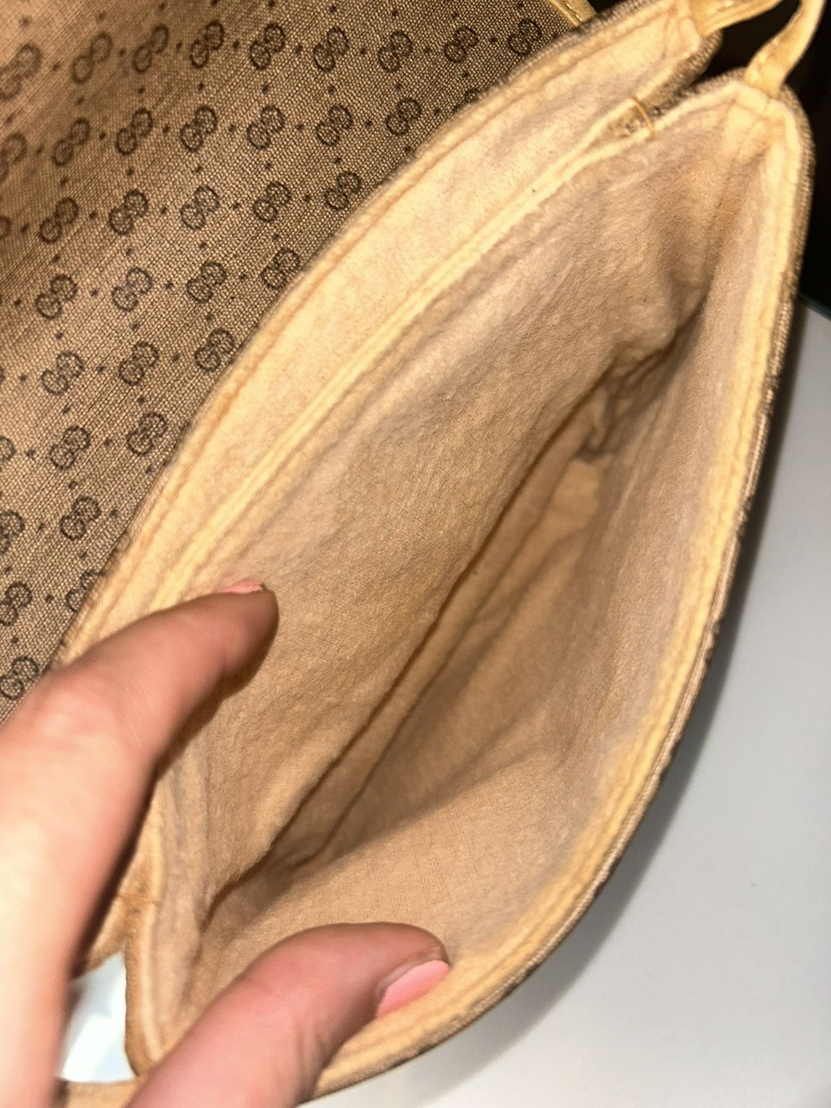 Gucci Vintage 80s Gucci Micro GG Crossbody Bag Size ONE SIZE - 7 Thumbnail