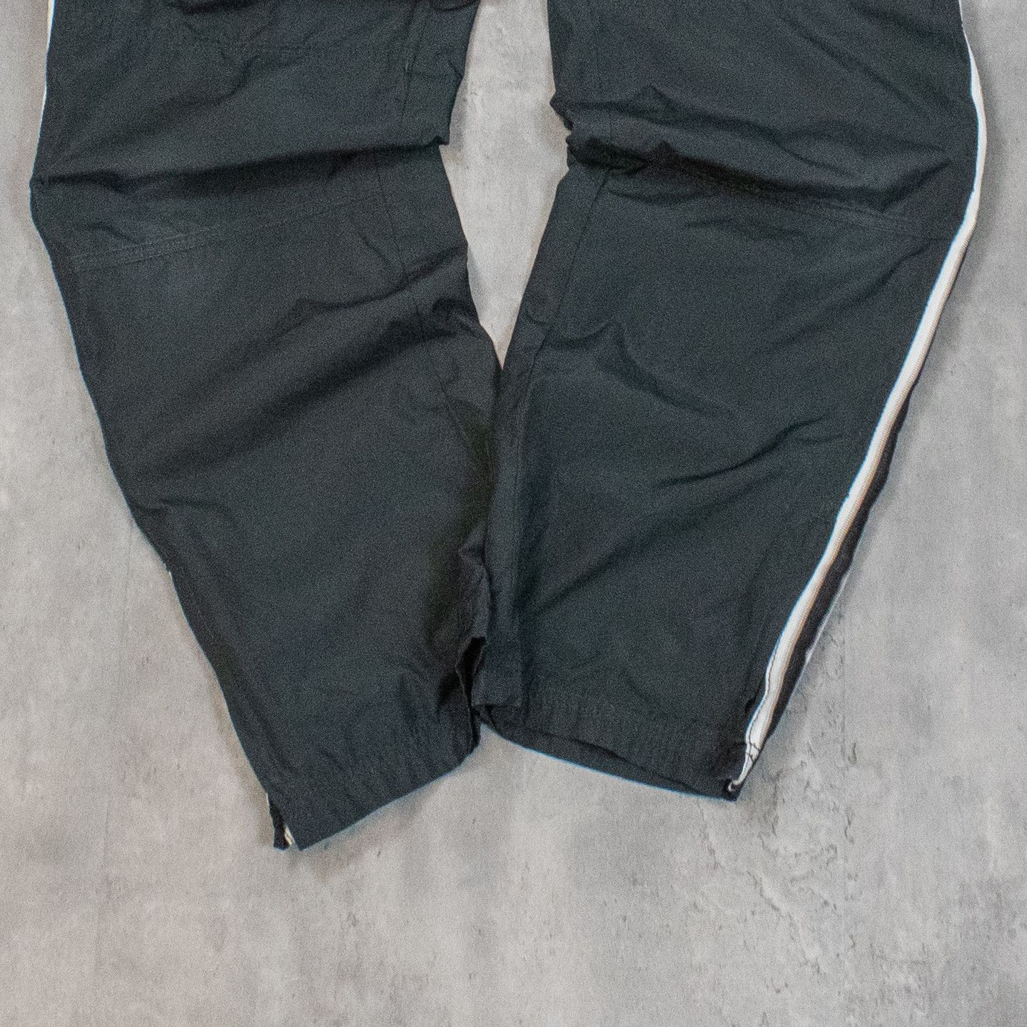 Oshkosh Y2K 00's Osh Kosh Baggy Relax Fit Wide Stripped Track Pant's Size US 26 / EU 42 - 3 Thumbnail