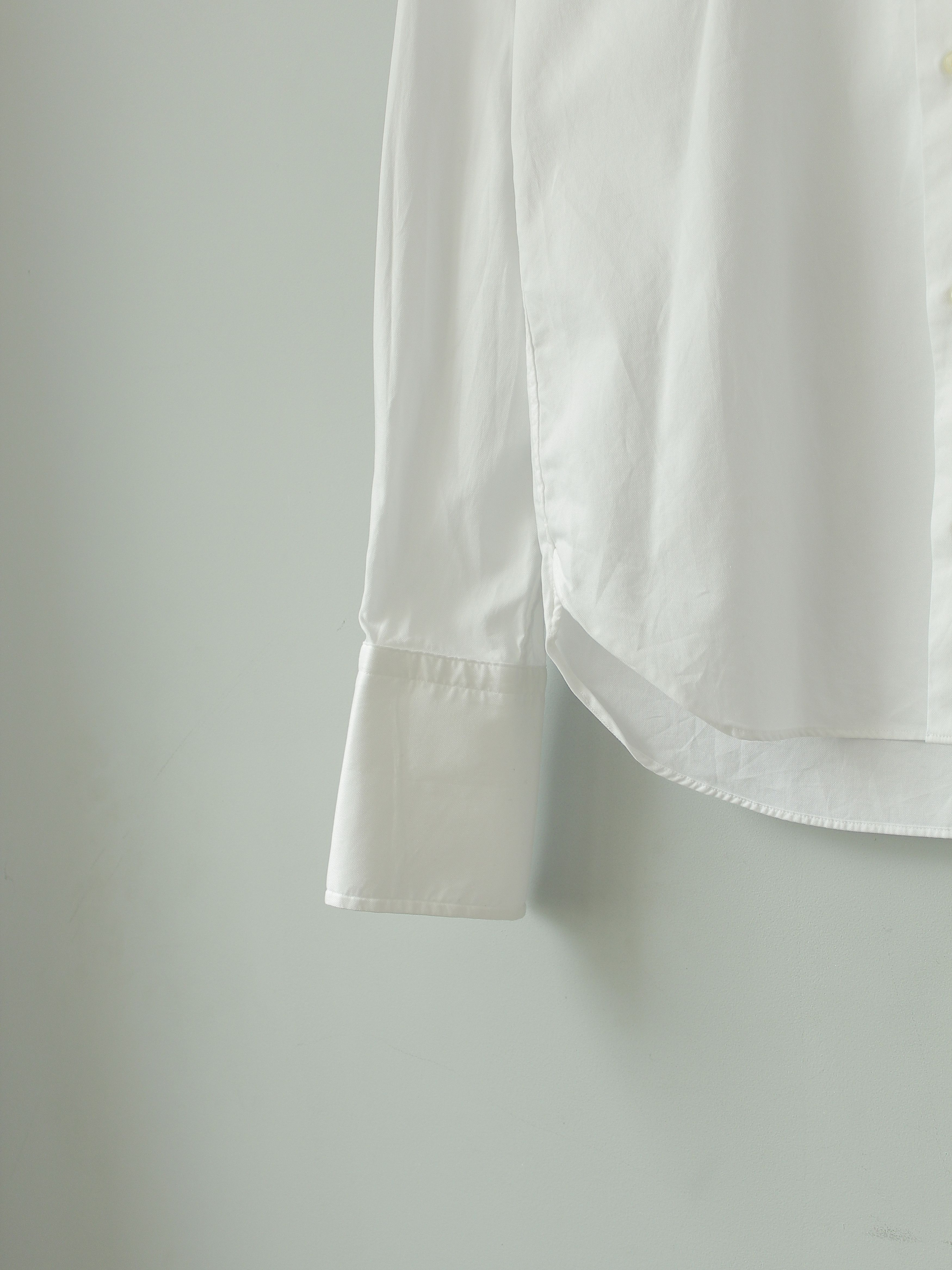 Boggi Boggi Custom Fit Button Up shirt White holes for cufflinks Size US S / EU 44-46 / 1 - 3 Thumbnail