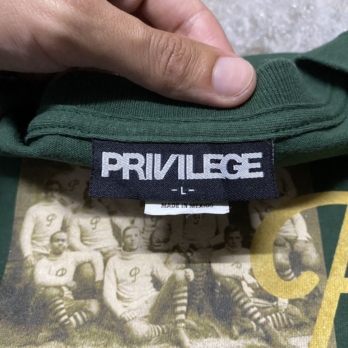 Japanese Brand Privilege Crew 2010 Photo Tee Size US L / EU 52-54 / 3 - 3 Thumbnail