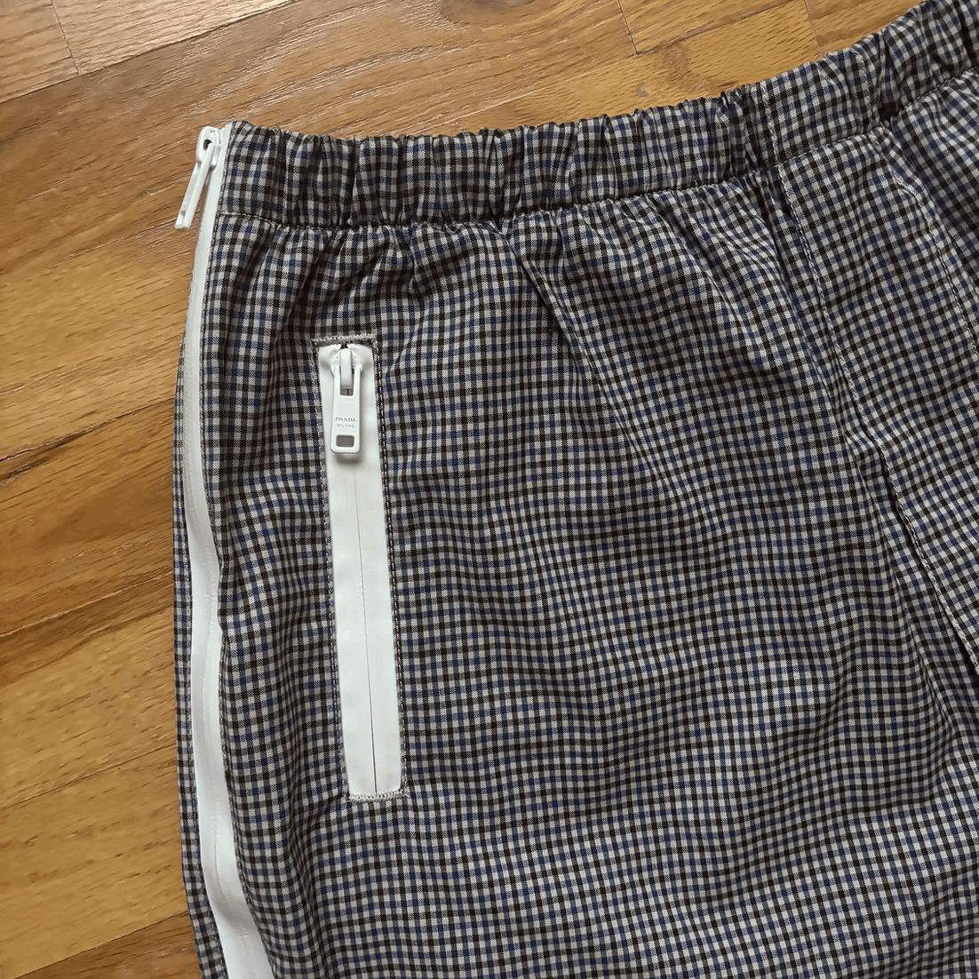 Prada SS2017 Taped Seam Virgin Wool Shorts Size US 32 / EU 48 - 2 Thumbnail