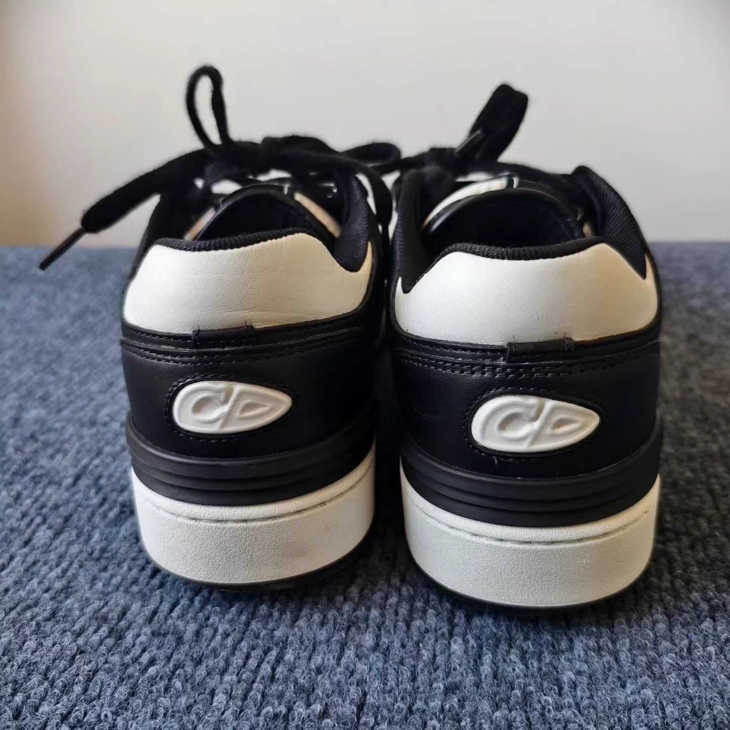 Dior DIOR B57 calfskin CD logo low-top sneaker men's black/white Size US 8.5 / IT 38.5 - 5 Thumbnail