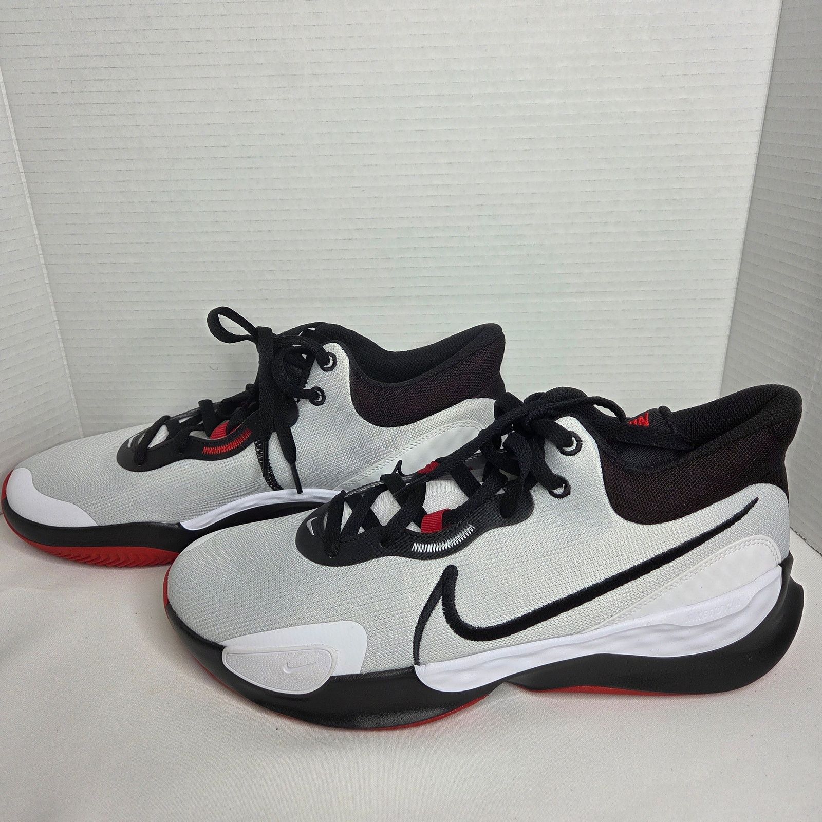 Nike Nike Renew Elevate 3 Pure Platinum Size 13 DD9304-100 Size US 13 / EU 46 - 4 Thumbnail