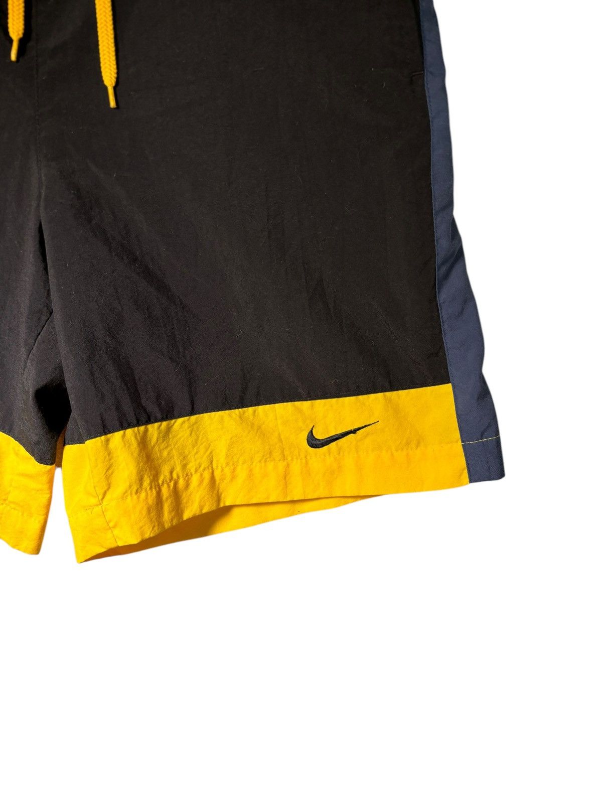 Nike × Vintage Vintage 90’s Nike Shorts Size US 32 / EU 48 - 4 Thumbnail