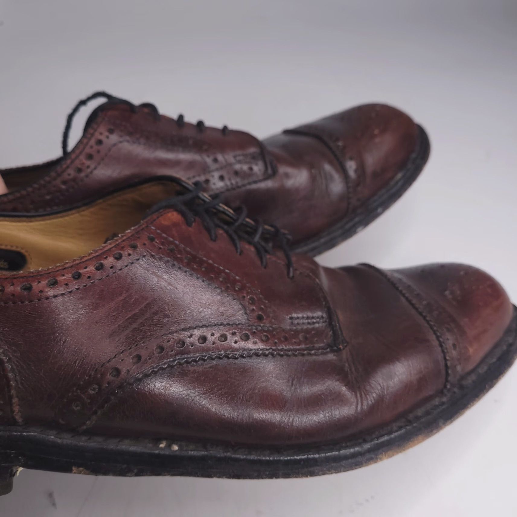 Allen Edmonds Allen Edmonds Dress Shoes Mens 9.5 Brown Lexington USA Leather Wingtip Cap Oxford Shoes Size ONE SIZE - 3 Thumbnail