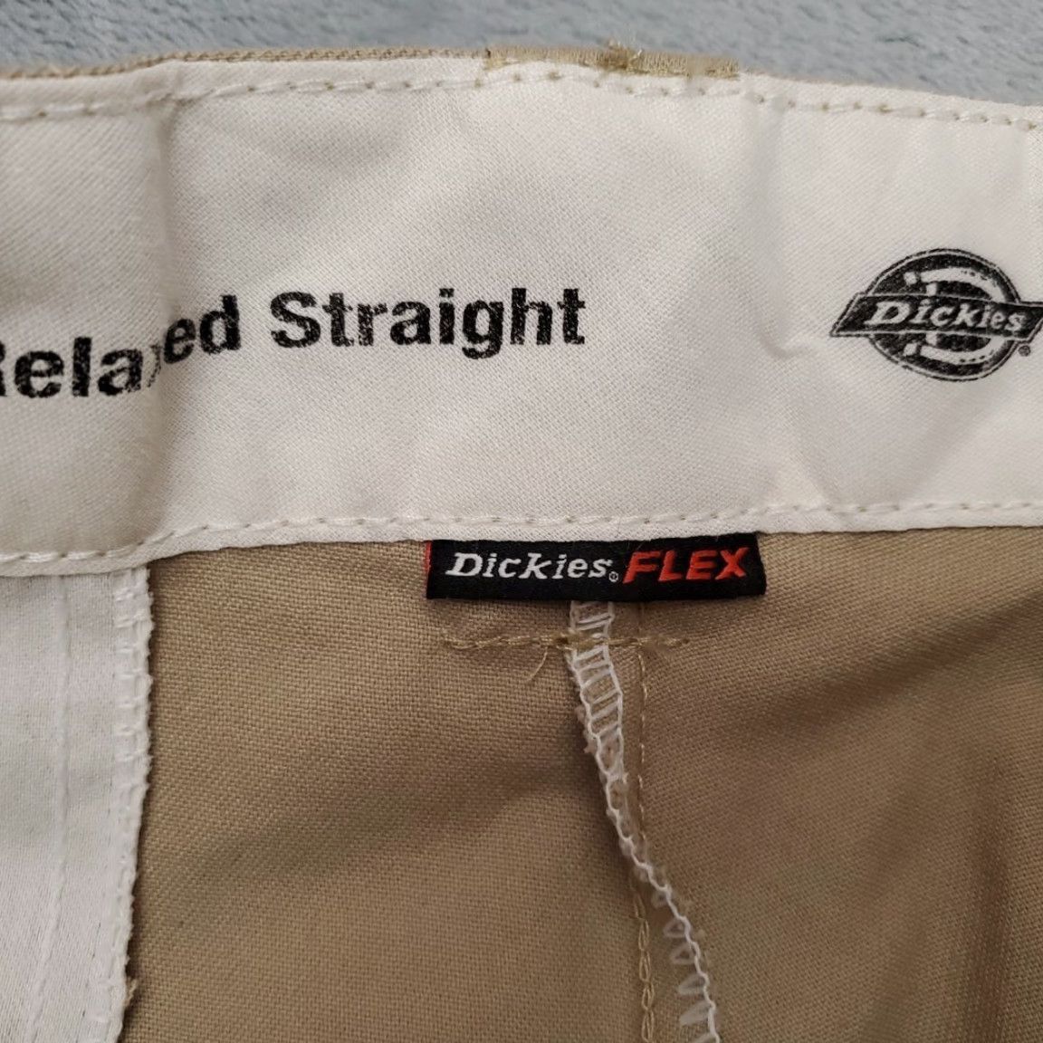 Dickies VTG Dickies Pants Men 32x30 Beige Khaki Twill Flex Cargo Pocket Workwear Classic Pants Mens Beige Twill Cargo Pocket Dickies Pants 32x30 Mens Size US 32 / EU 48 - 4 Thumbnail