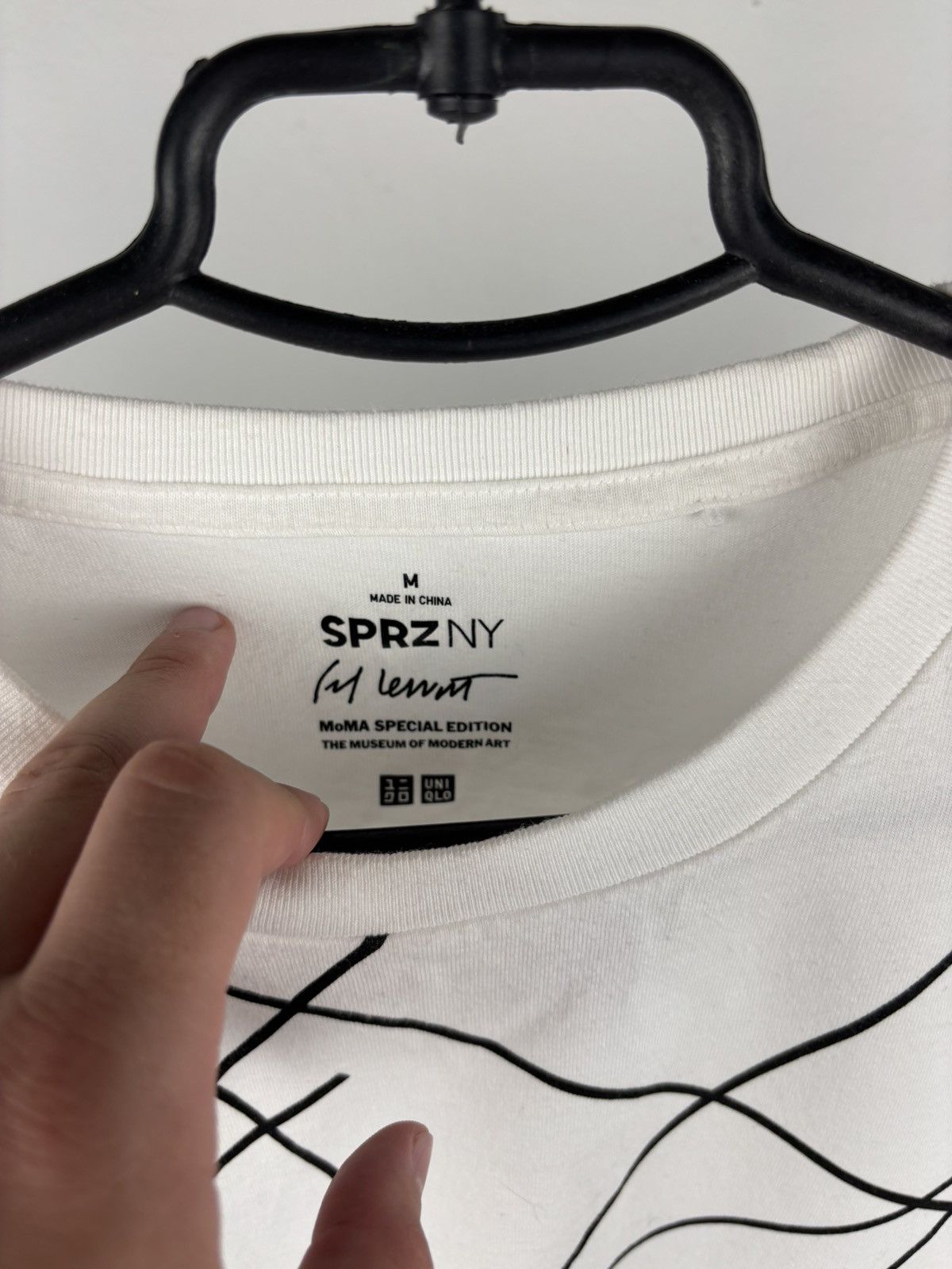 Undercover × Uniqlo Undercover x Uniqlo moma special edition size M Size US M / EU 48-50 / 2 - 4 Thumbnail