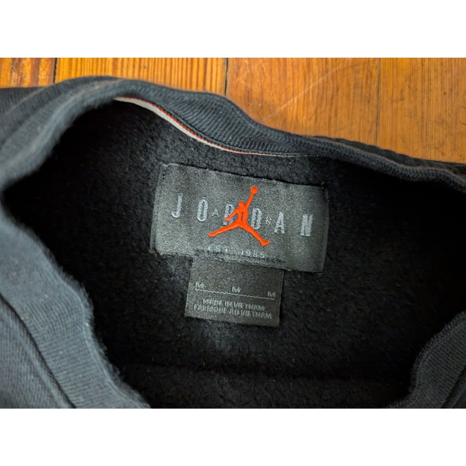 Jordan Brand Jordan Mens Medium Crewneck in good condition. Size US M / EU 48-50 / 2 - 4 Thumbnail