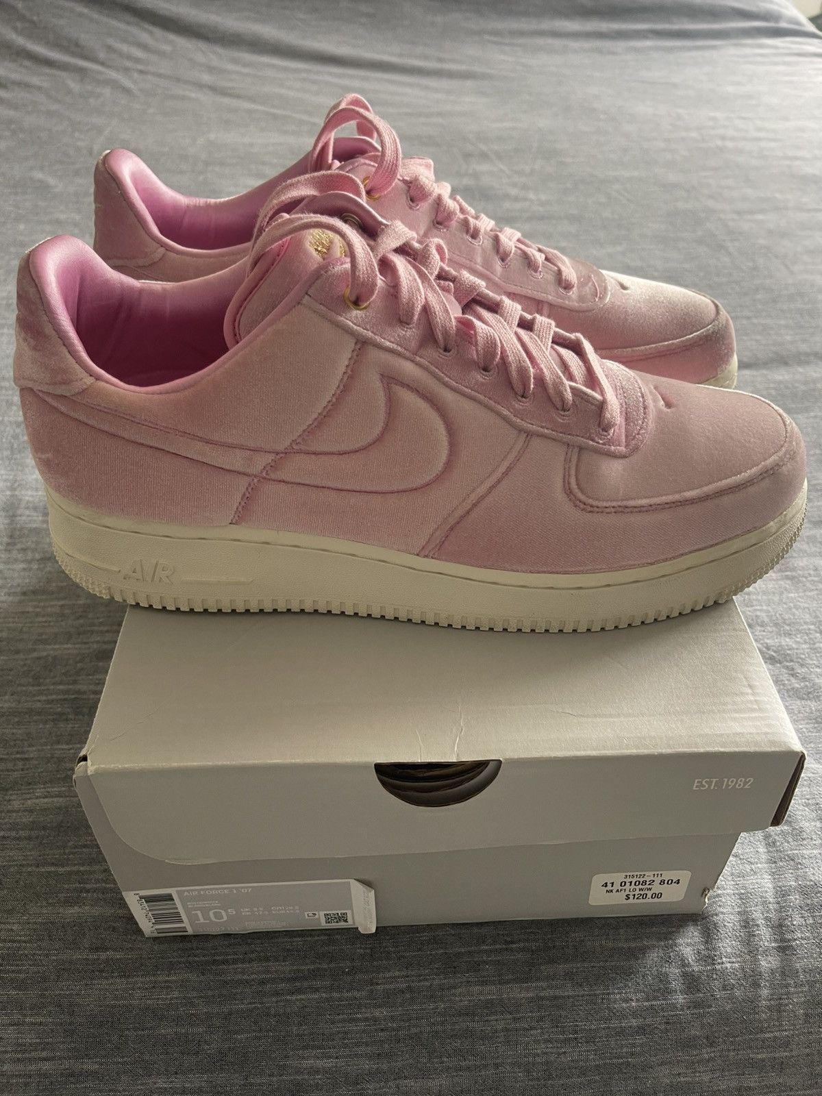 Nike AIR FORCE 1 Velour Pink Rise Size US 10 / EU 43 - 1 Thumbnail
