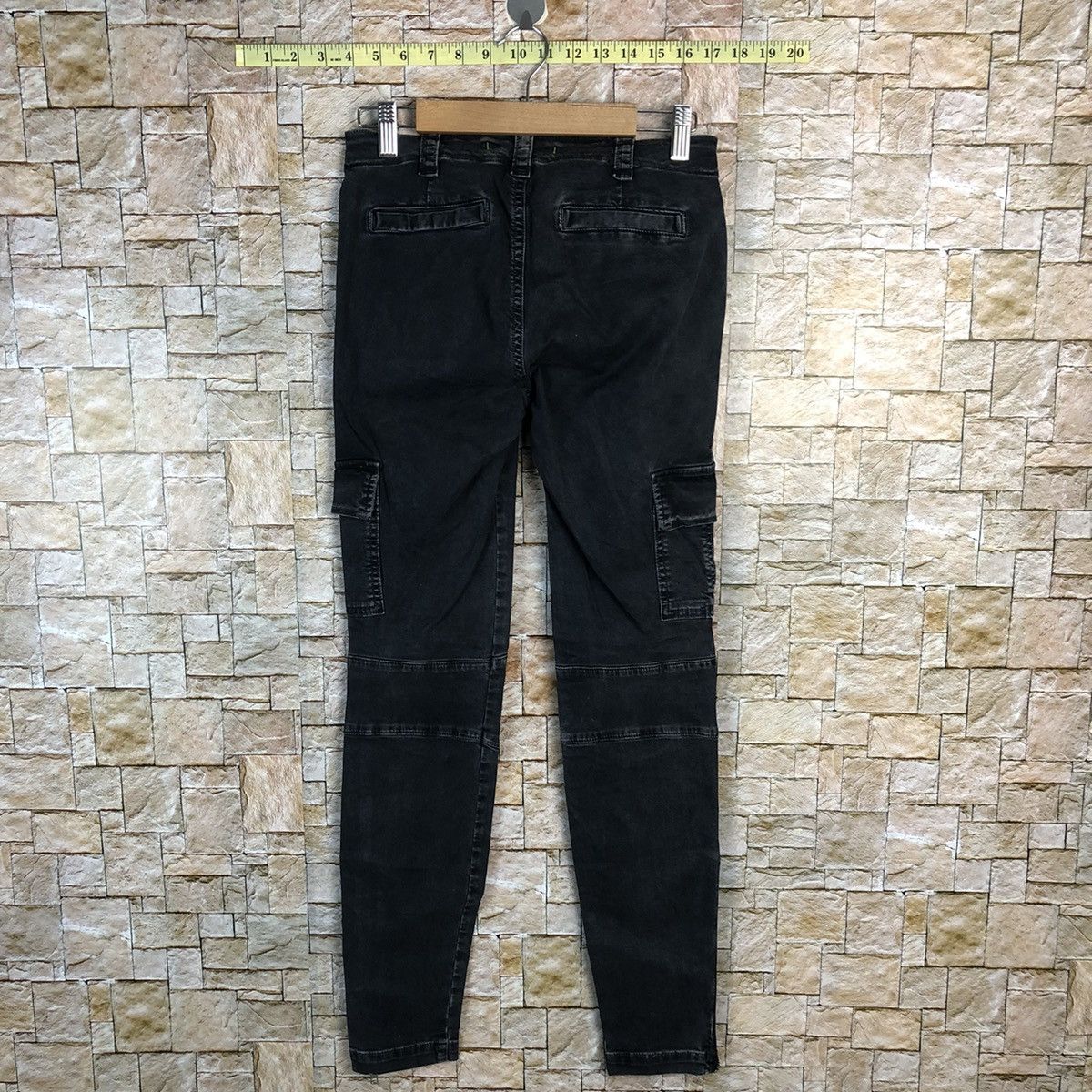 Japanese Brand Japanese Brand Black Cargo Multipocket Pants #A444 Size 26" / US 2 / IT 38 - 16 Thumbnail