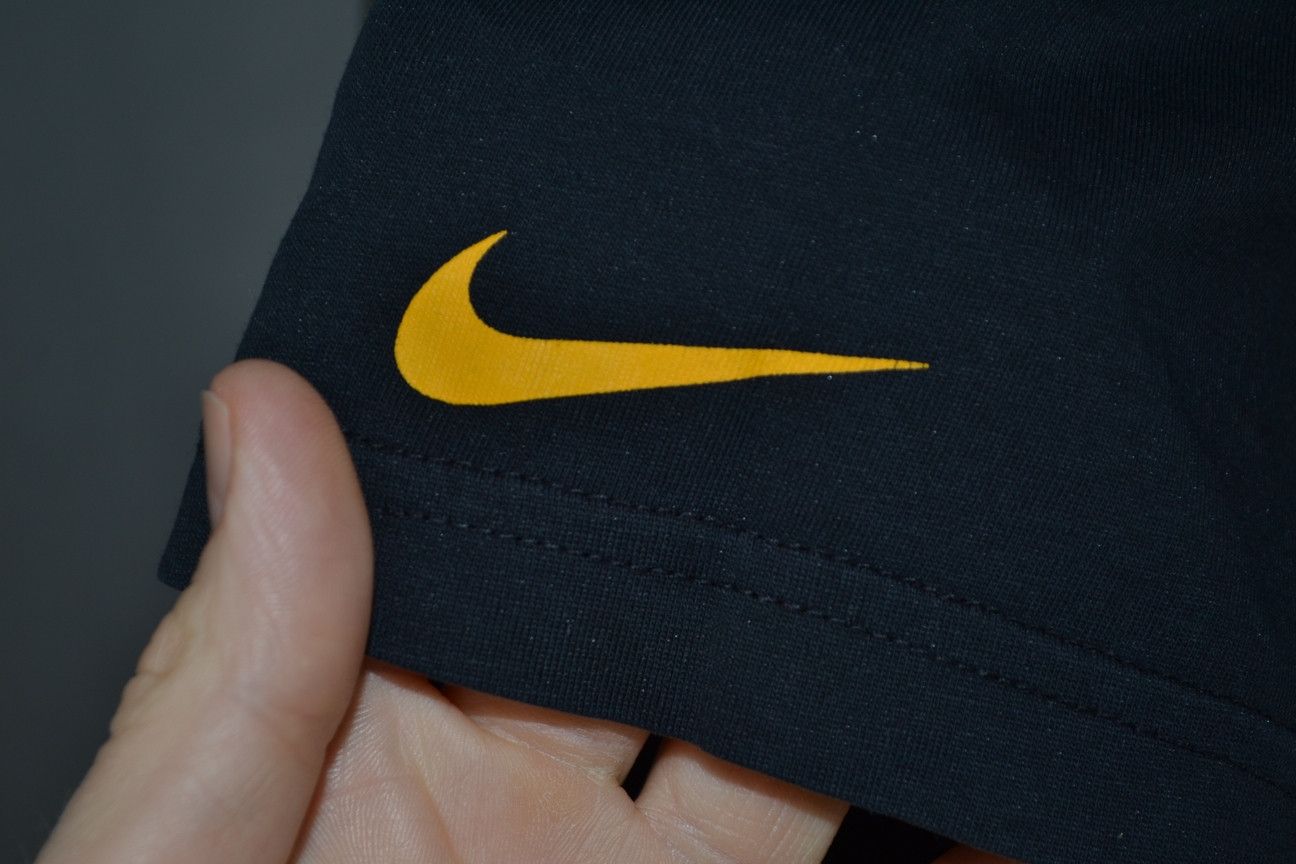 Nike Vintage Nike Kobe Bryant Mamba t-shirt tee NBA L Size US L / EU 52-54 / 3 - 3 Thumbnail