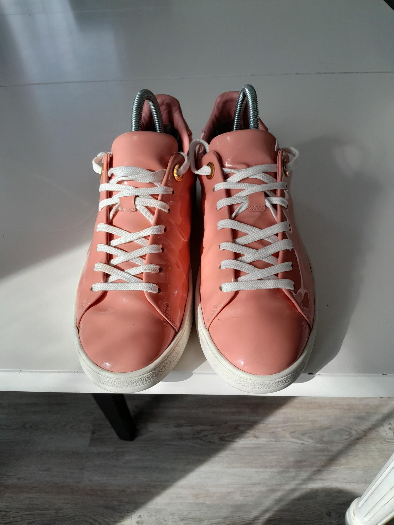 Louis Vuitton BASKETS LOUIS VUITTON FRONTROW Size US 6 / IT 36 - 4 Thumbnail