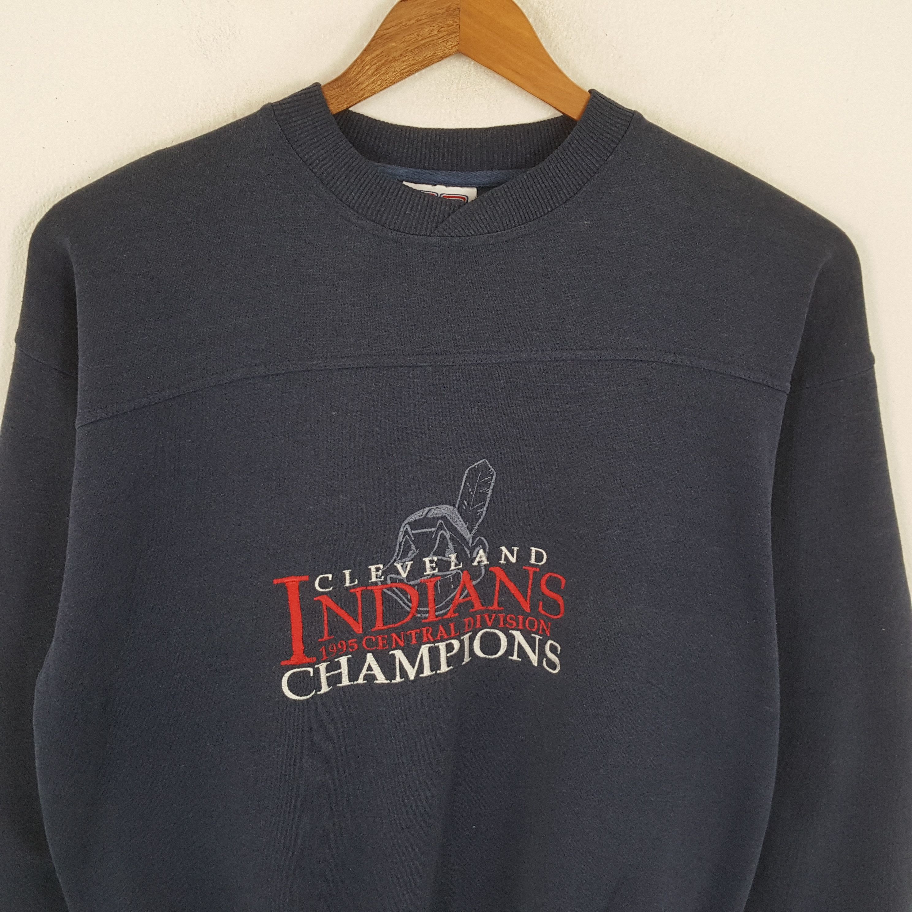 MLB × Vintage Vintage CLEVERLAND INDIANS Basketball MLB Team Sweatshirts Size US L / EU 52-54 / 3 - 2 Thumbnail