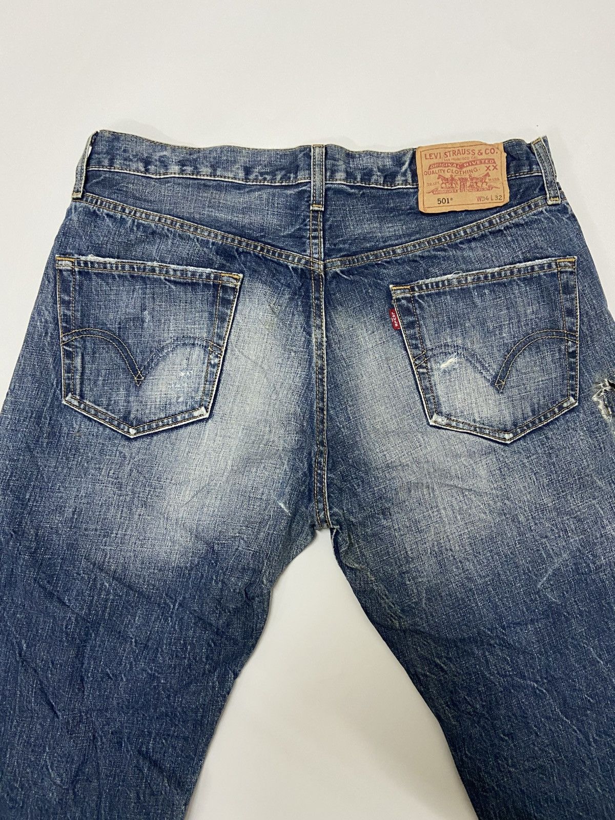 Levi's LEVI'S 501 DISTRESSED JEANS Size US 34 / EU 50 - 5 Thumbnail