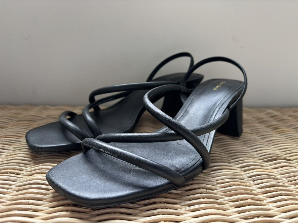 & Other Stories Strappy black leather sandals Size US 9 / IT 39 - 2 Thumbnail