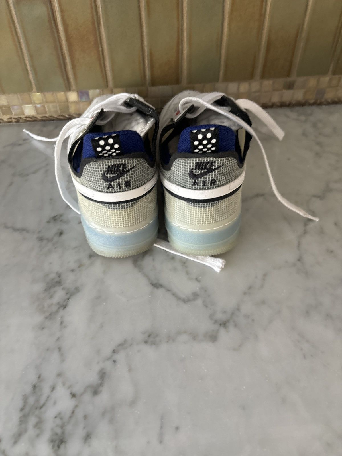 Nike AirForce1 Low React Split White Photo Blue6Check Description Size US 6 / EU 39 - 4 Thumbnail