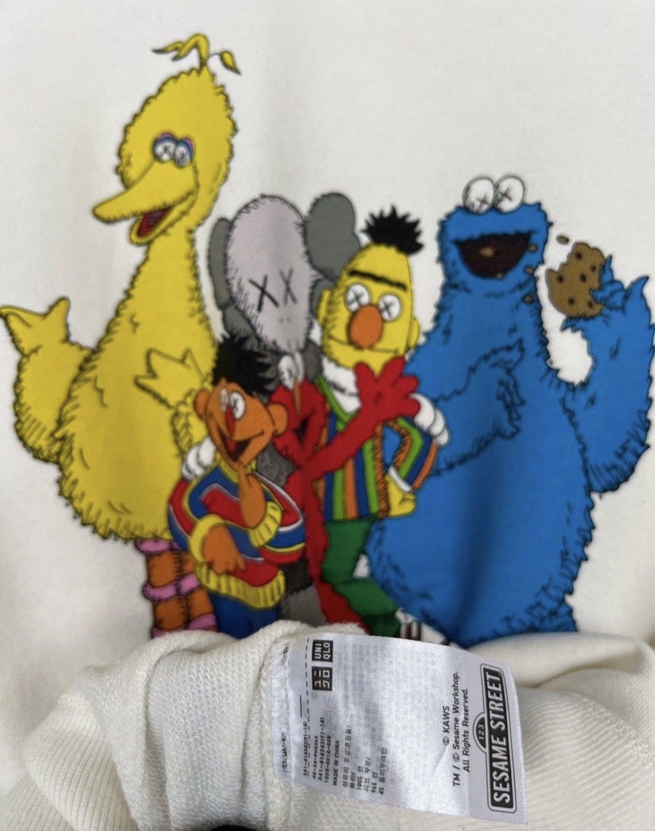Kaws × Uniqlo Kaws x Uniqlo x Pick💥💥💥Kaws Sesame Street Sweatshirt Size US M / EU 48-50 / 2 - 5 Thumbnail