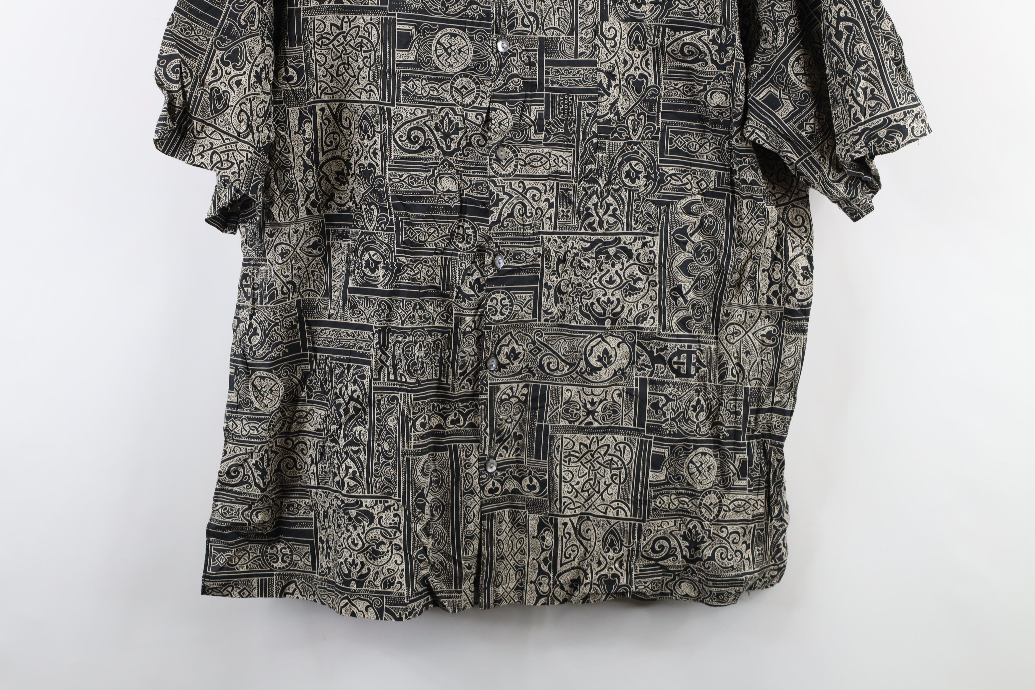 Vintage Vintage 90s Streetwear All Over Print Button Shirt USA Size US XL / EU 56 / 4 - 3 Thumbnail