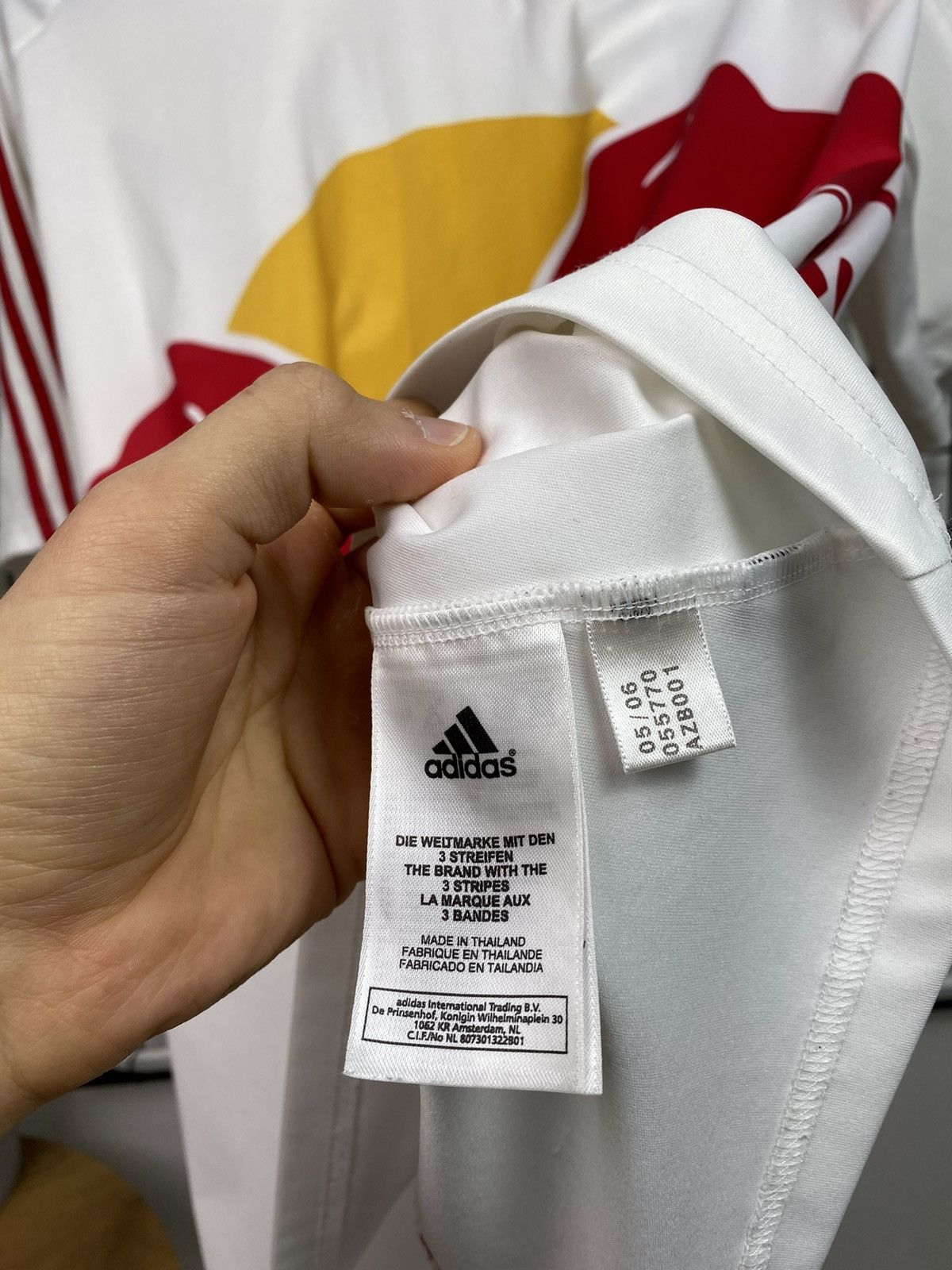 Adidas × Vintage #5 Red Bull Salzburg Home 2005 2006 Football Soccer Jersey L Size US L / EU 52-54 / 3 - 11 Thumbnail
