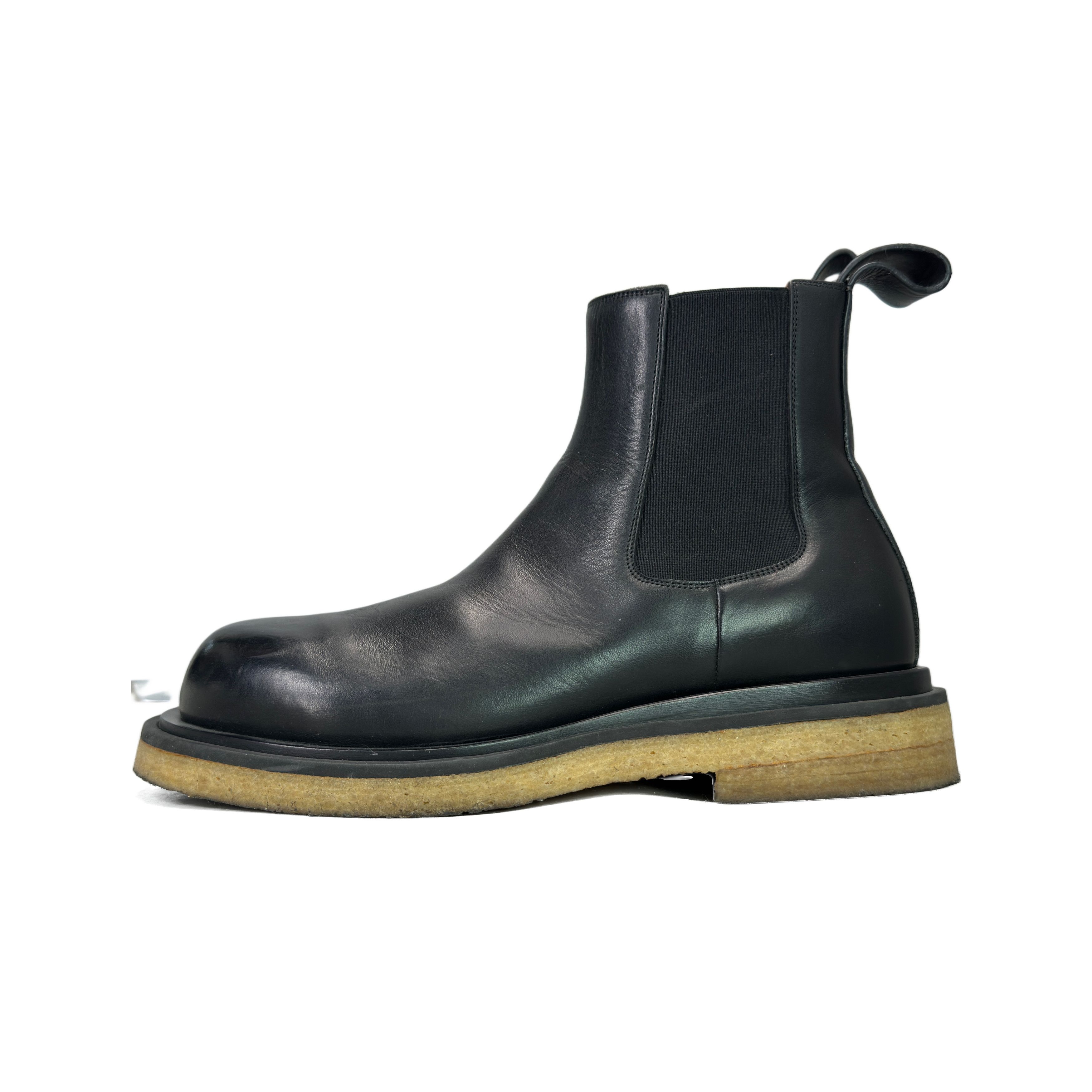 Bottega Veneta Bottega Veneta lug boots size 42 | Grailed