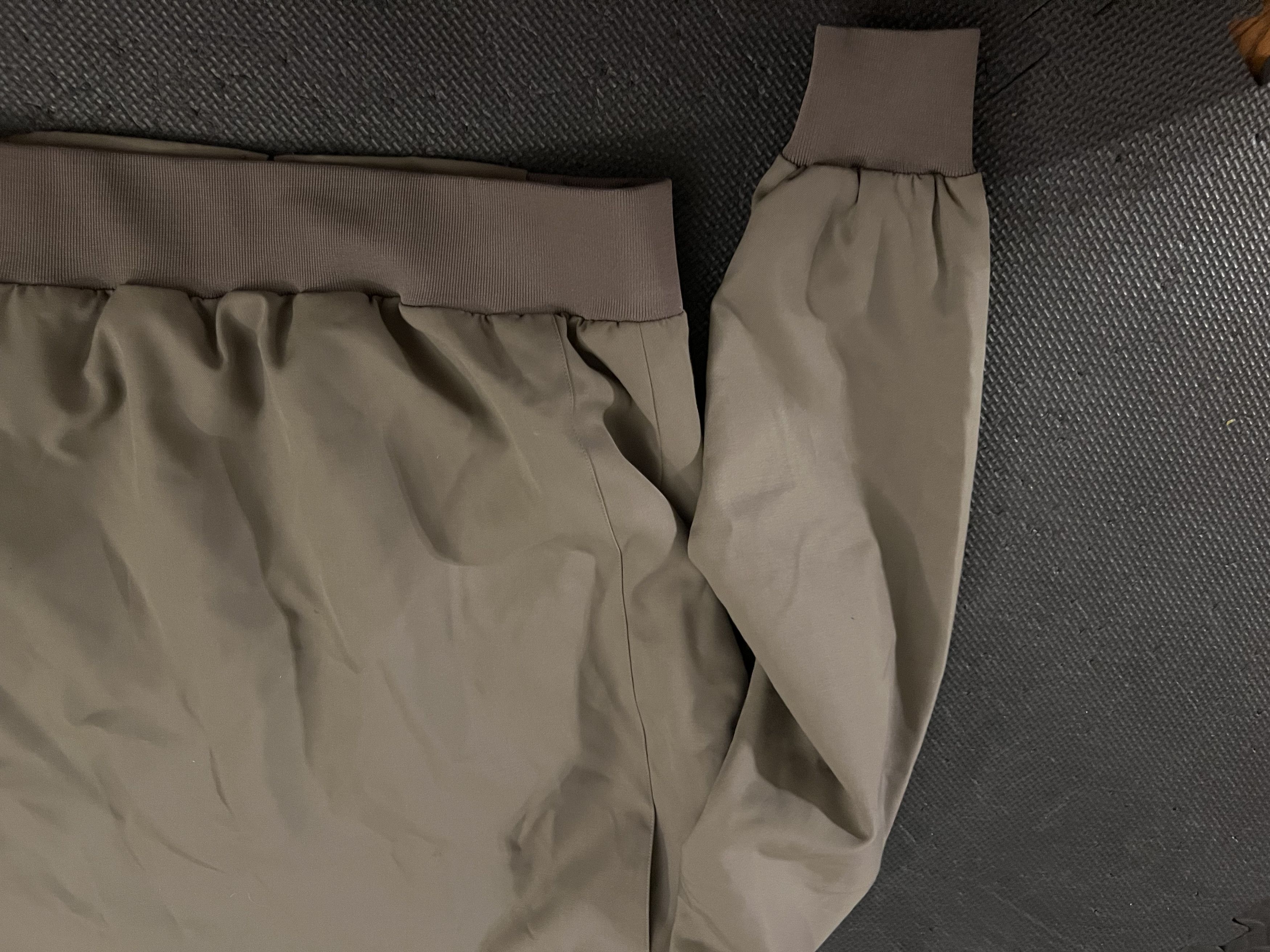 Vintage USMC Military Intermediate Weight Jacket Tan Pewter 2246 42L Size US L / EU 52-54 / 3 - 8 Thumbnail
