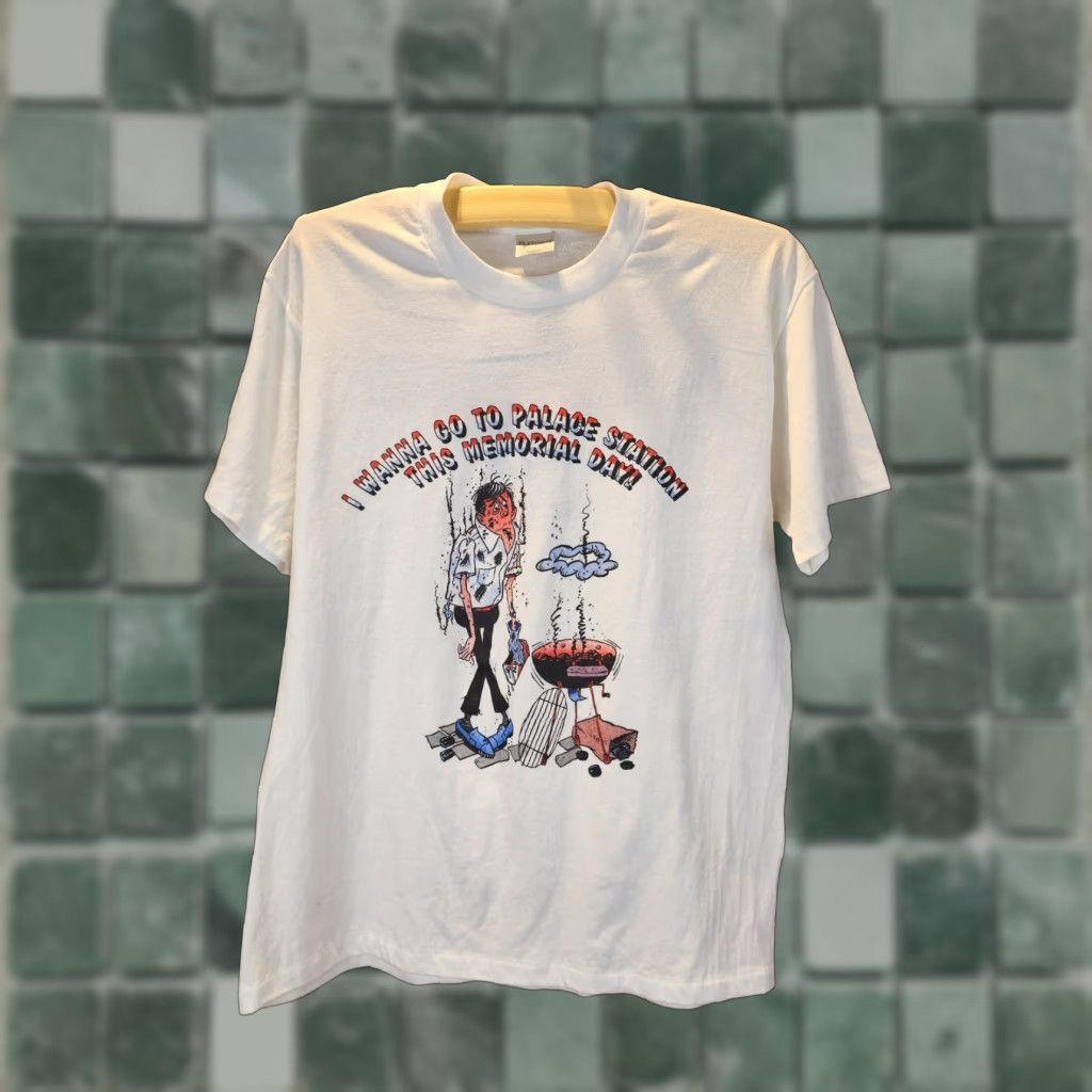 Palace VINTAGE I WANNA GO TO PALACE STATION MEMORIAL DAY WHITE T-SHIRT XL (CROSS CHEST 22 INCH) Mens Size US XL / EU 56 / 4 - 1 Thumbnail