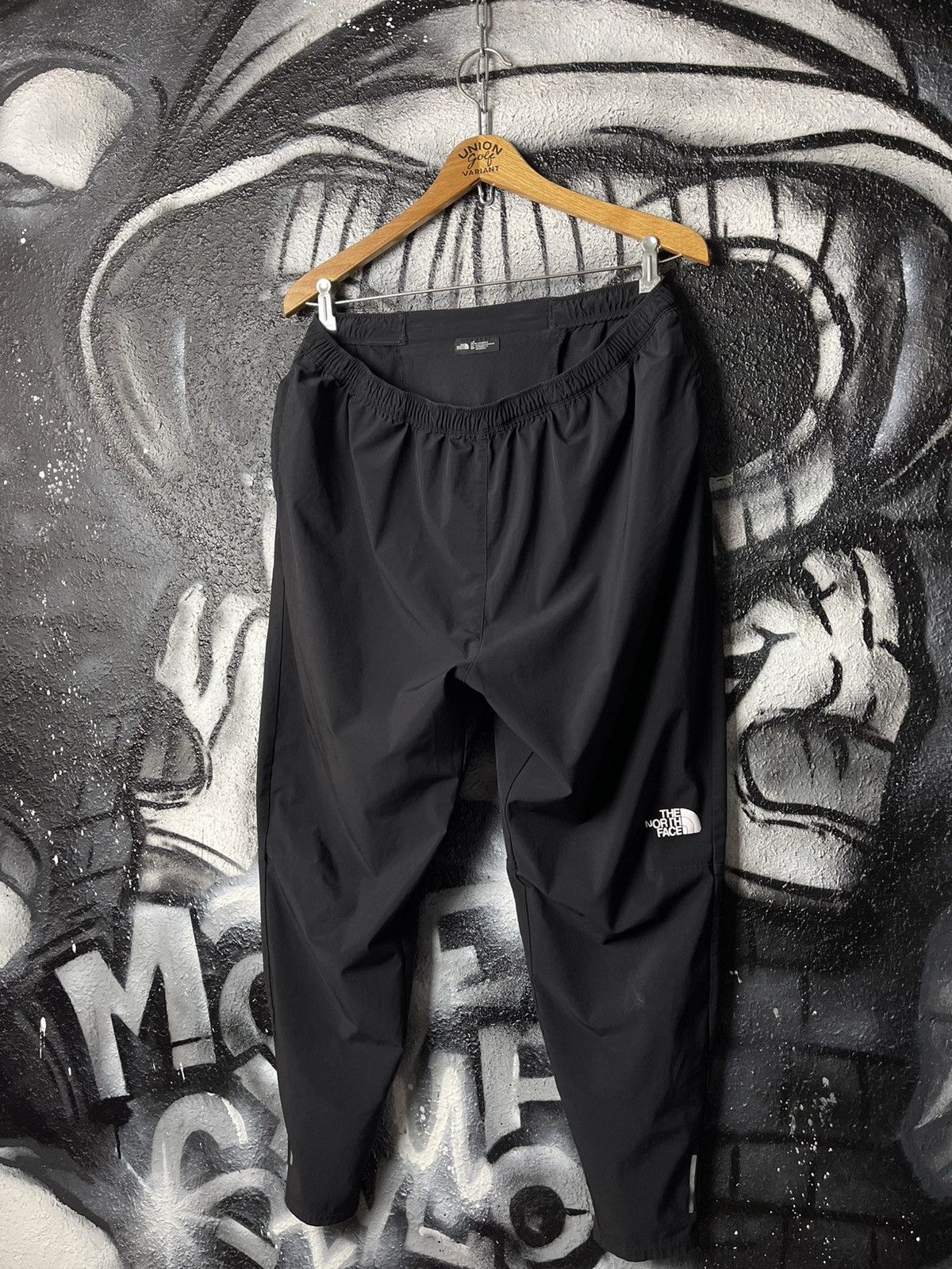 The North Face The North Face UPF 40+ Lightweight Active Pants Men’s Size L Size US 34 / EU 50 - 1 Thumbnail