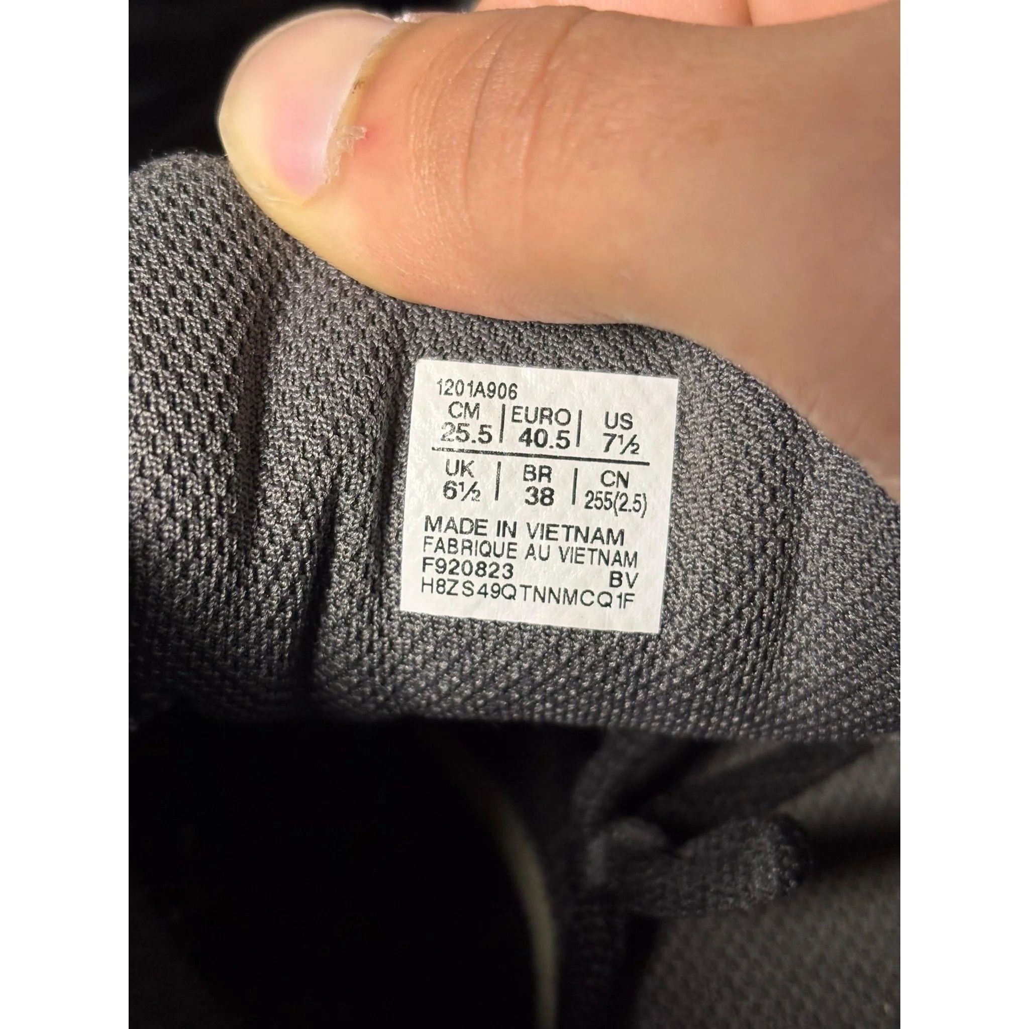 Asics ASICS Gel-1130 "Black Pure Silver" **PRE-OWNED** - Size 7.5 Size US 7.5 / EU 40-41 - 6 Thumbnail