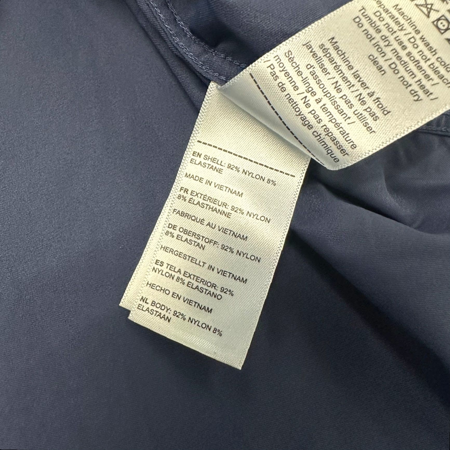 UNTUCKit UNTUCKit Gironde Navy Blue Mens XL Slim Fit Nylon Long Sleeve Button Up Shirt Size US XL / EU 56 / 4 - 6 Thumbnail