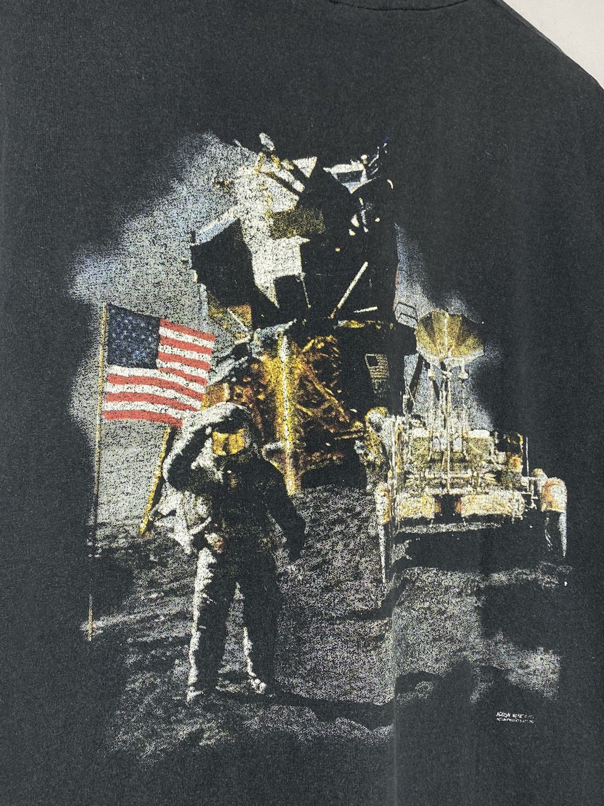 Vintage Vintage USA 90s Museum Of Flight Astronaut Tee NASA Size US L / EU 52-54 / 3 - 3 Thumbnail