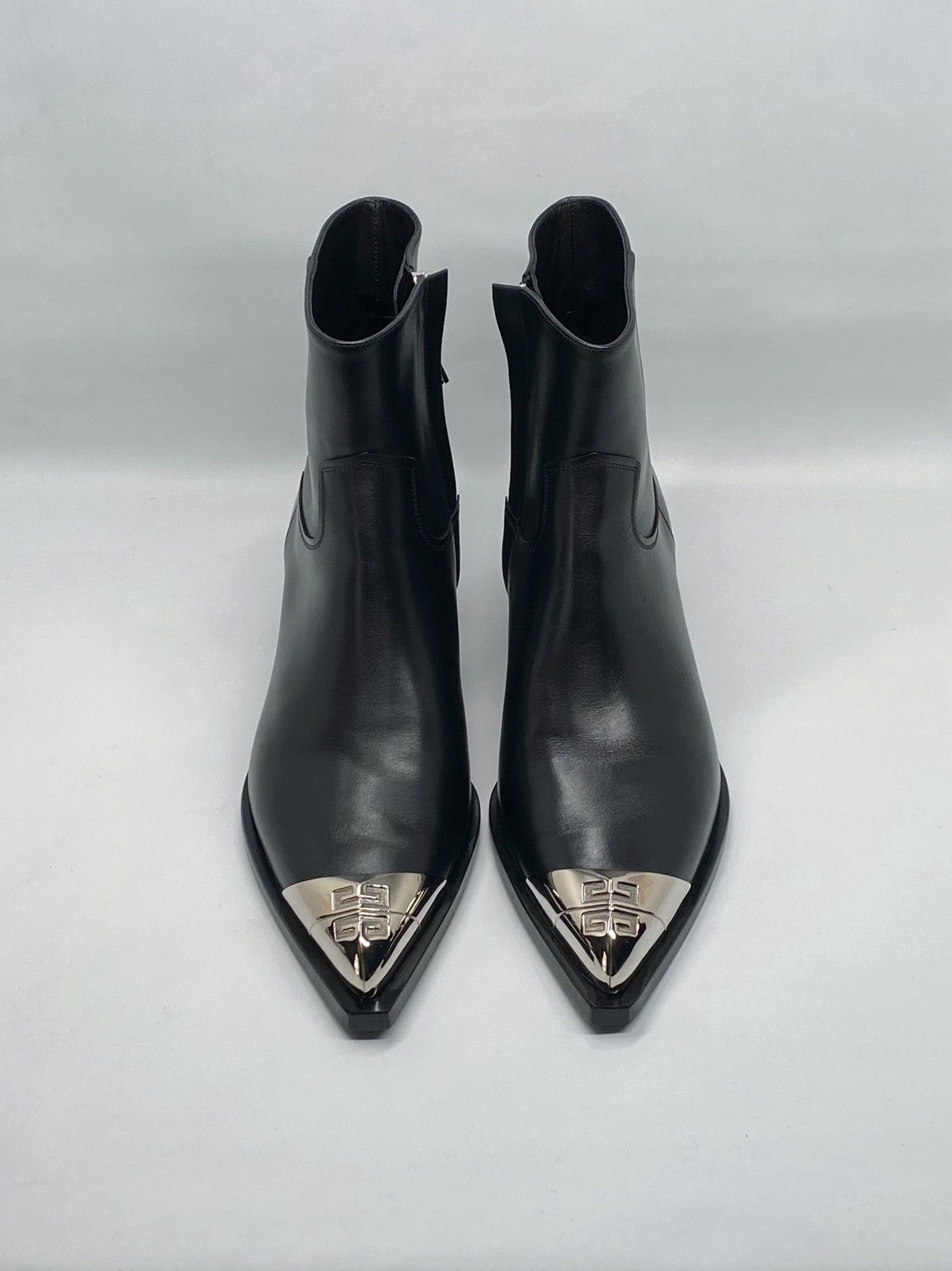 Givenchy Givenchy Calfskin 4G Metal-Toe Western Booties size 38 Size US 8 / IT 38 - 6 Thumbnail