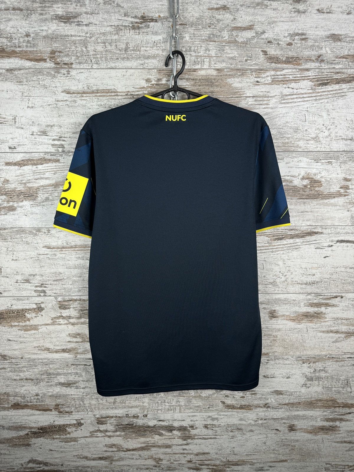 Castore Mens Vintage Castore Newcastle United Fc T-shirt jersey tee Size US L / EU 52-54 / 3 - 12 Thumbnail