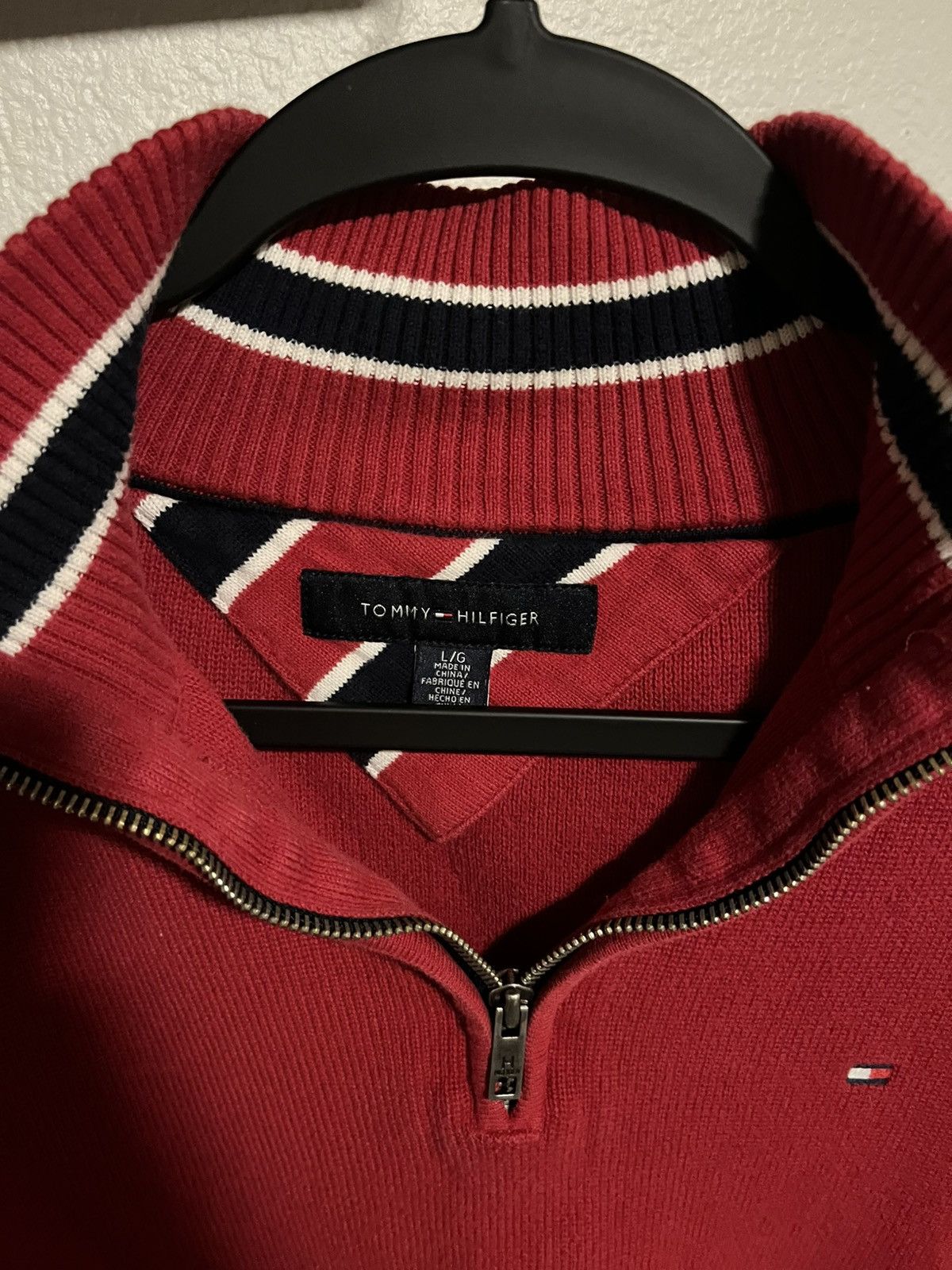 Designer × Tommy Hilfiger × Vintage Vintage Tommy Hilfiger sweater Size US L / EU 52-54 / 3 - 3 Thumbnail