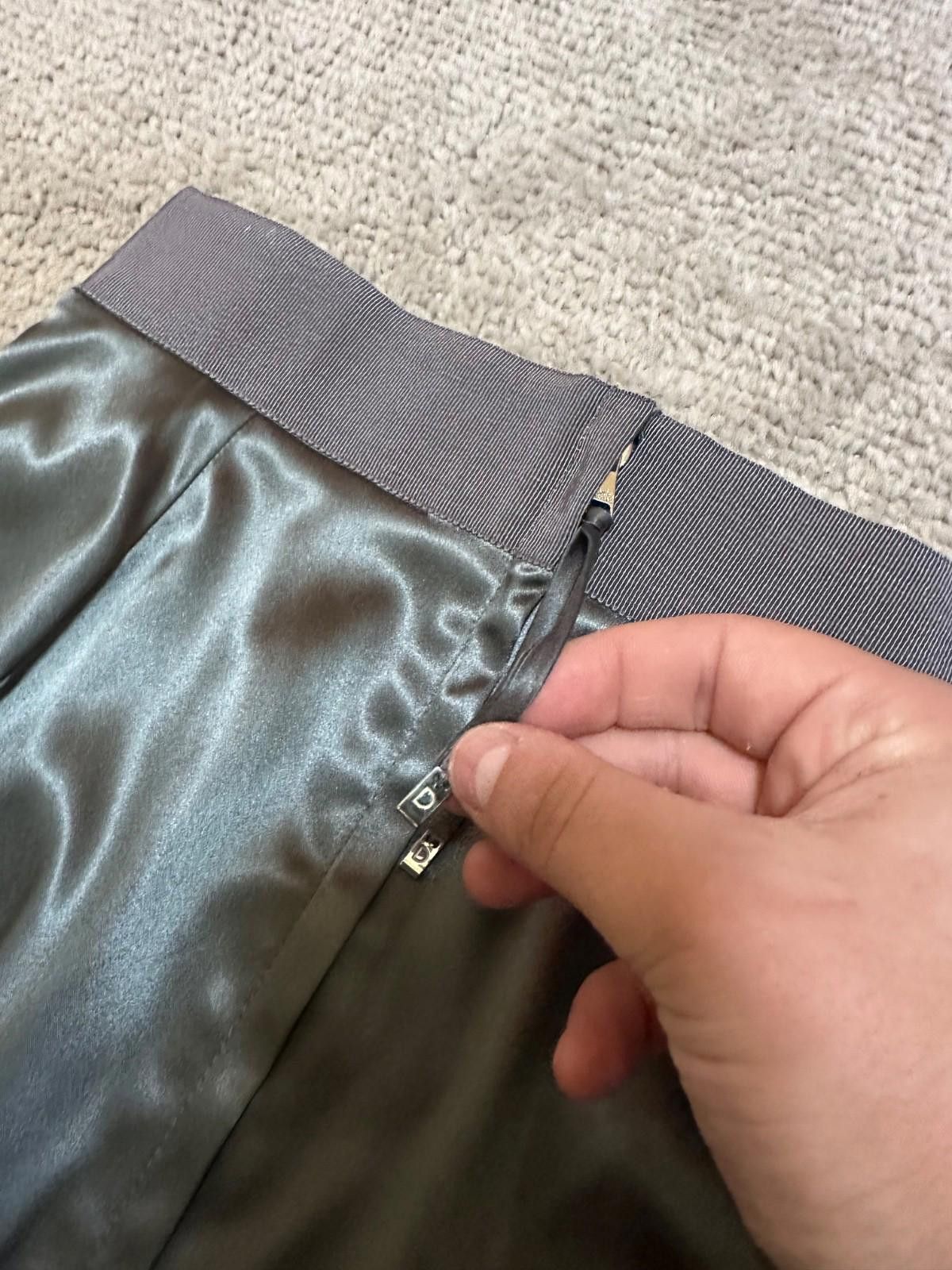 Dolce & Gabbana Dolce and Gabbana Silver Satin Pencil Midi Skirt S Size 27" / US 4 / IT 40 - 6 Thumbnail