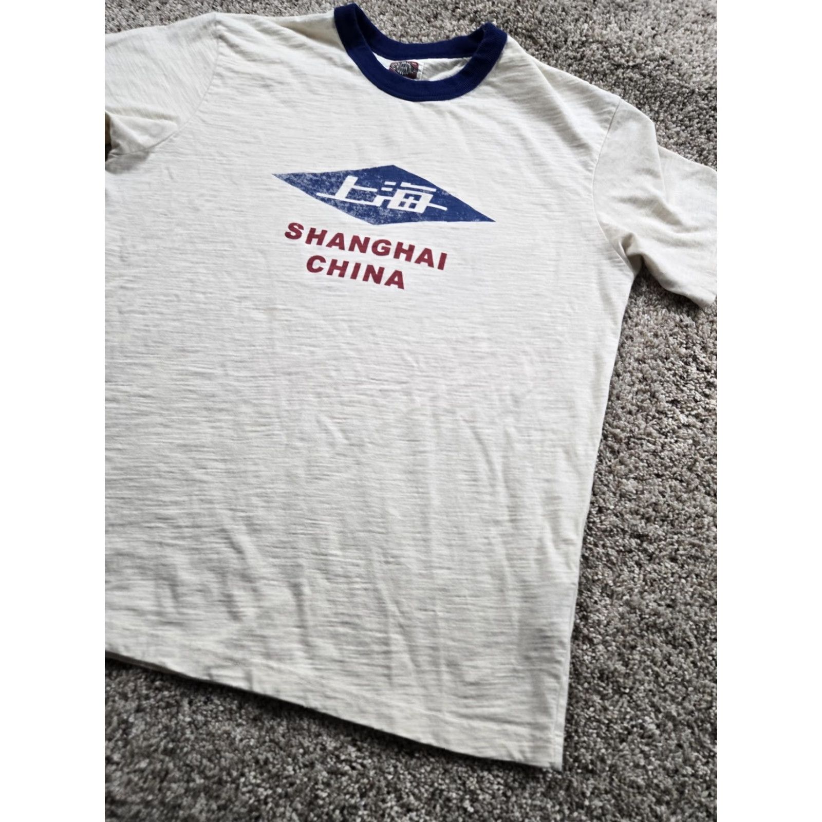 Vintage Red Ruggison Lab Shirt Mens XL Yellow T-Shirt Graphic Print Crew Neck Short Sleeve Slim Fit China Travel City Souvenir 2010s Men Size US XL / EU 56 / 4 - 2 Thumbnail
