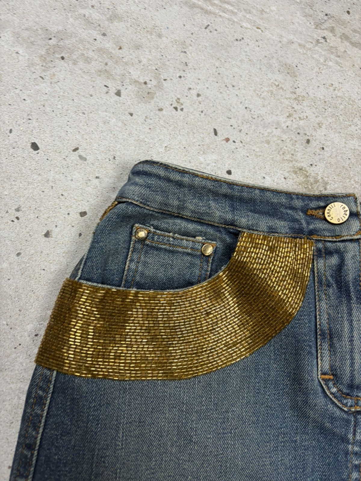 Roberto Cavalli 2005 Roberto Cavalli Rare Mini Denim Skirt Gold Beaded Panel Size 26" / US 2 / IT 38 - 12 Thumbnail