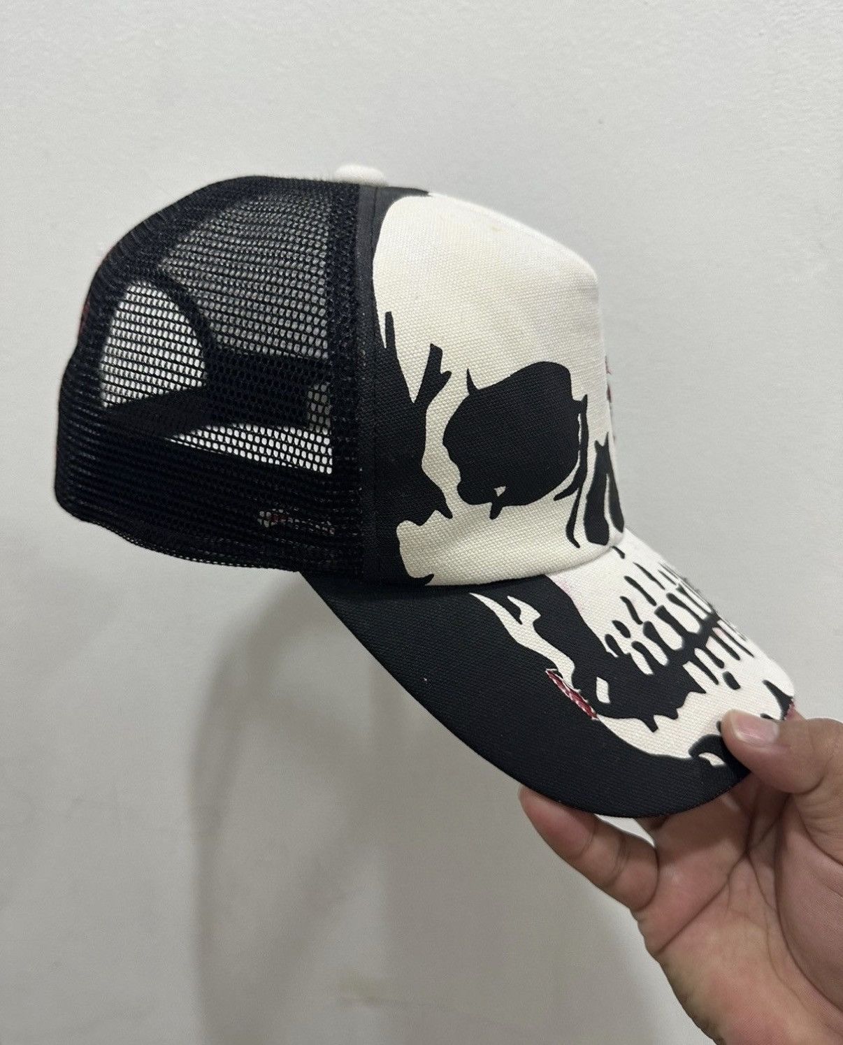 Japanese Brand VTG Skull Overprint Trucker Hat Size ONE SIZE - 5 Thumbnail