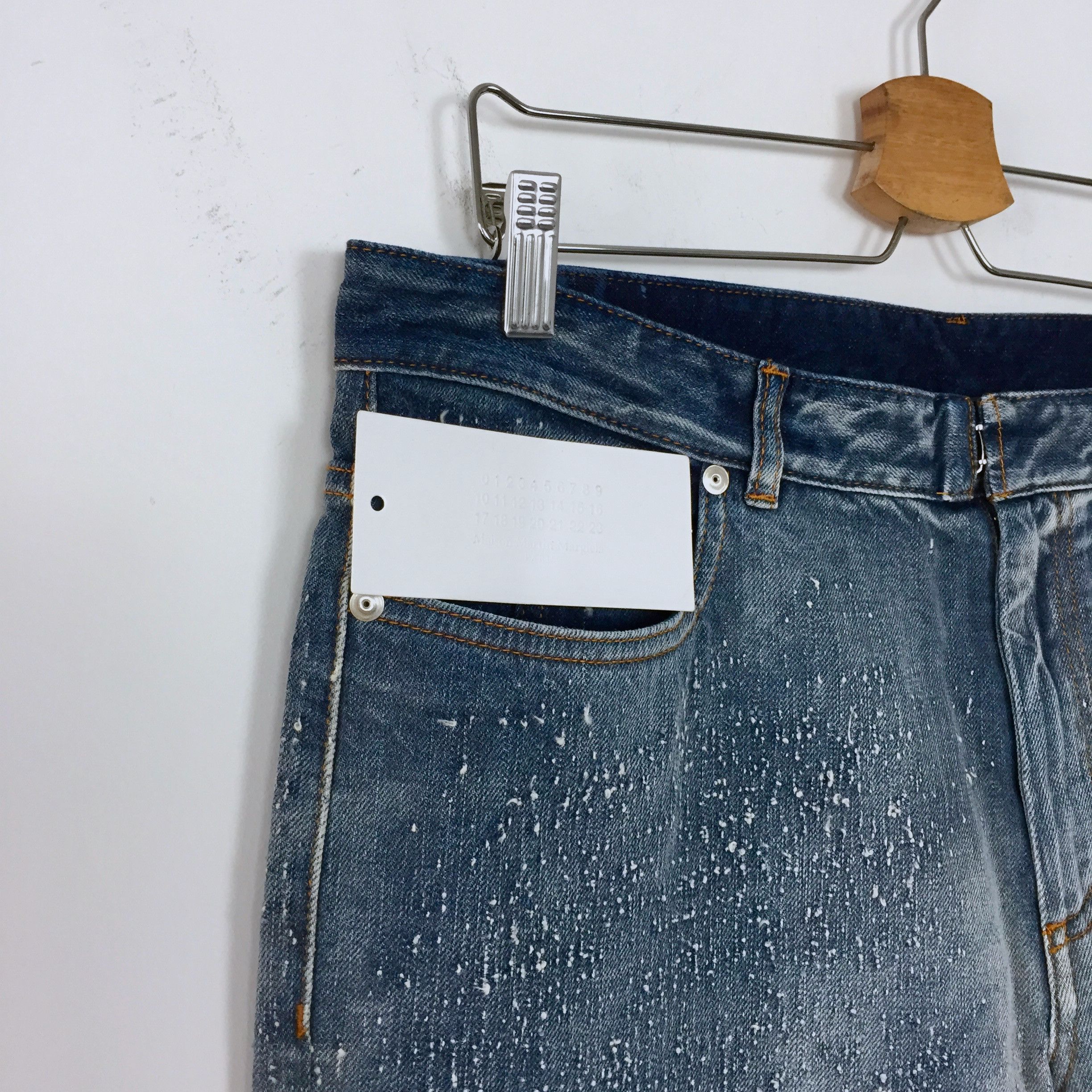 Maison Margiela MAISON MARGIELA 2015FW LIGHT BLUE PILLING JEANS Size US 36 / EU 52 - 4 Thumbnail