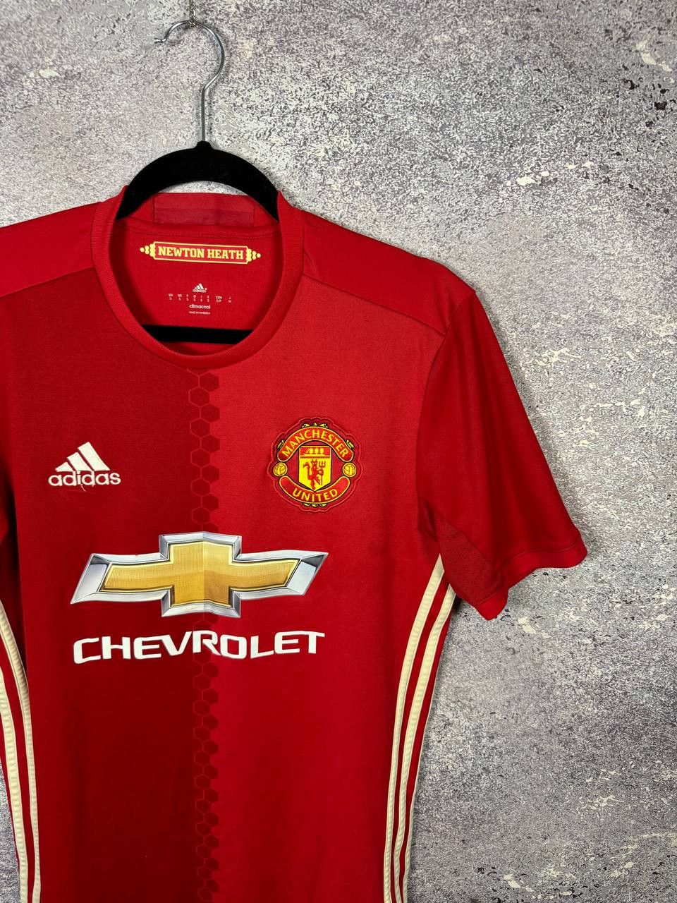 Adidas Vintage Manchester United 2016/17 Adidas Soccer Jersey Size US S / EU 44-46 / 1 - 2 Thumbnail